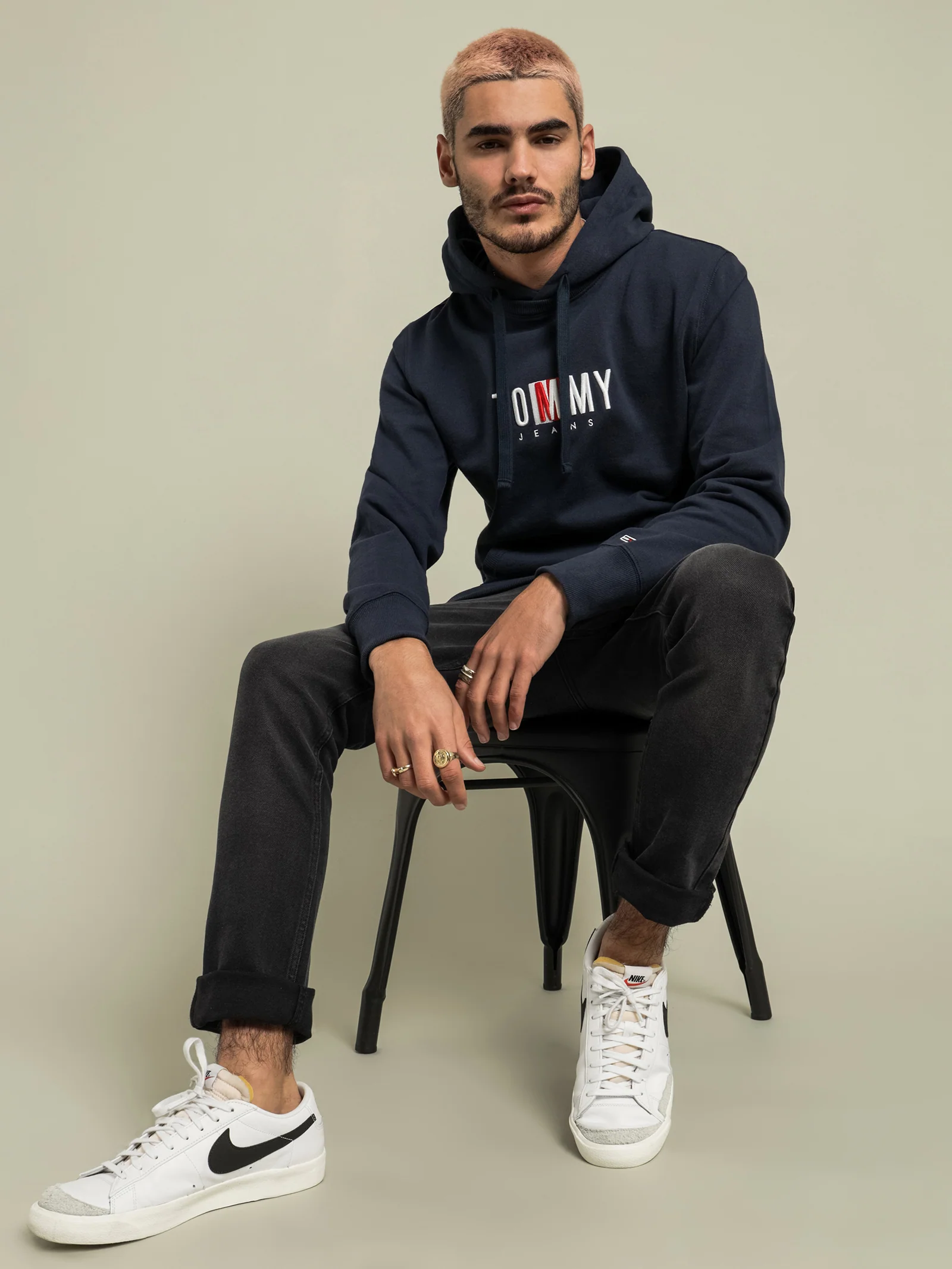Timeless Tommy Hoodie - Image 3