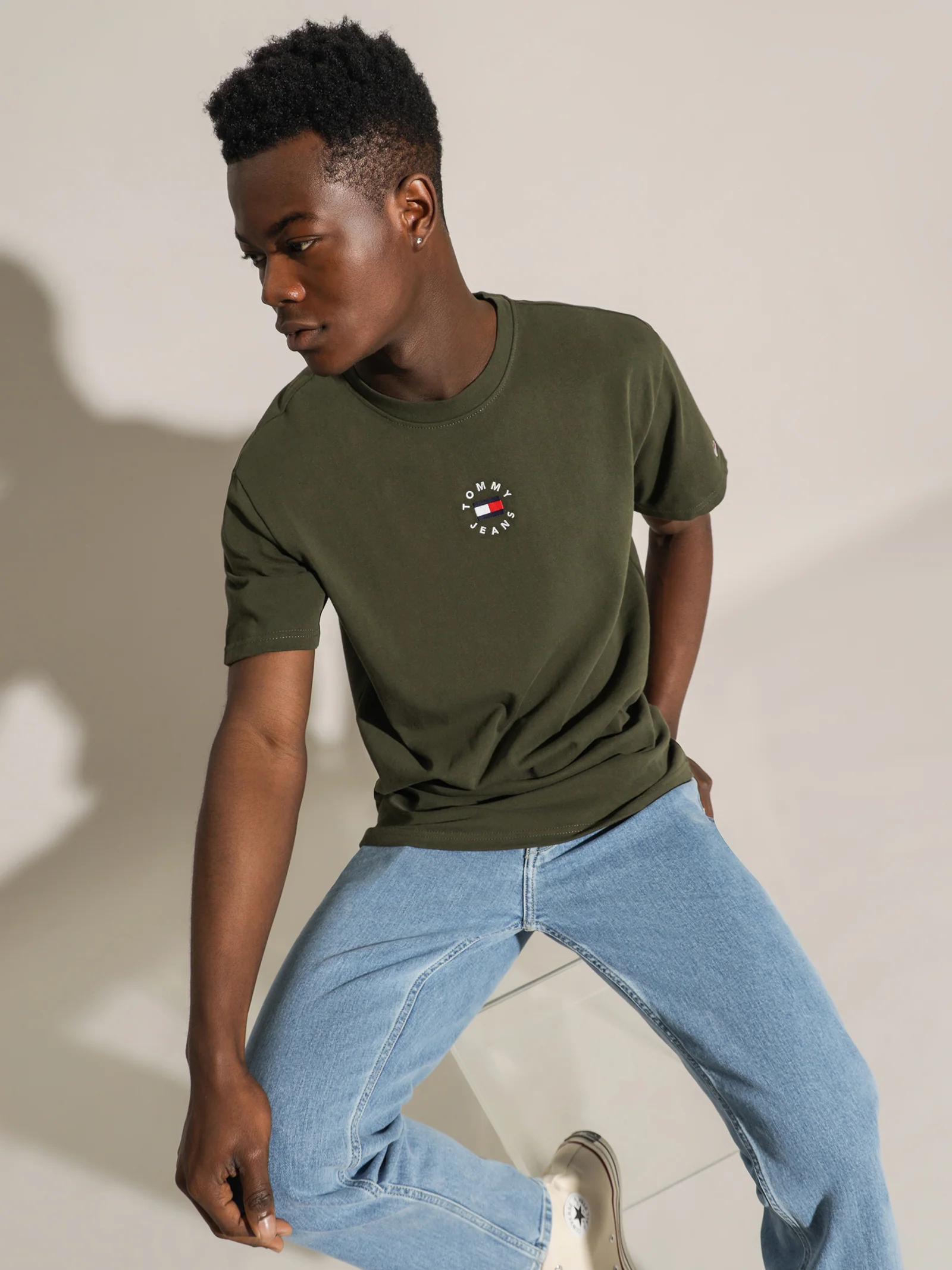 Tiny Tommy Circular Logo T-Shirt - Image 2