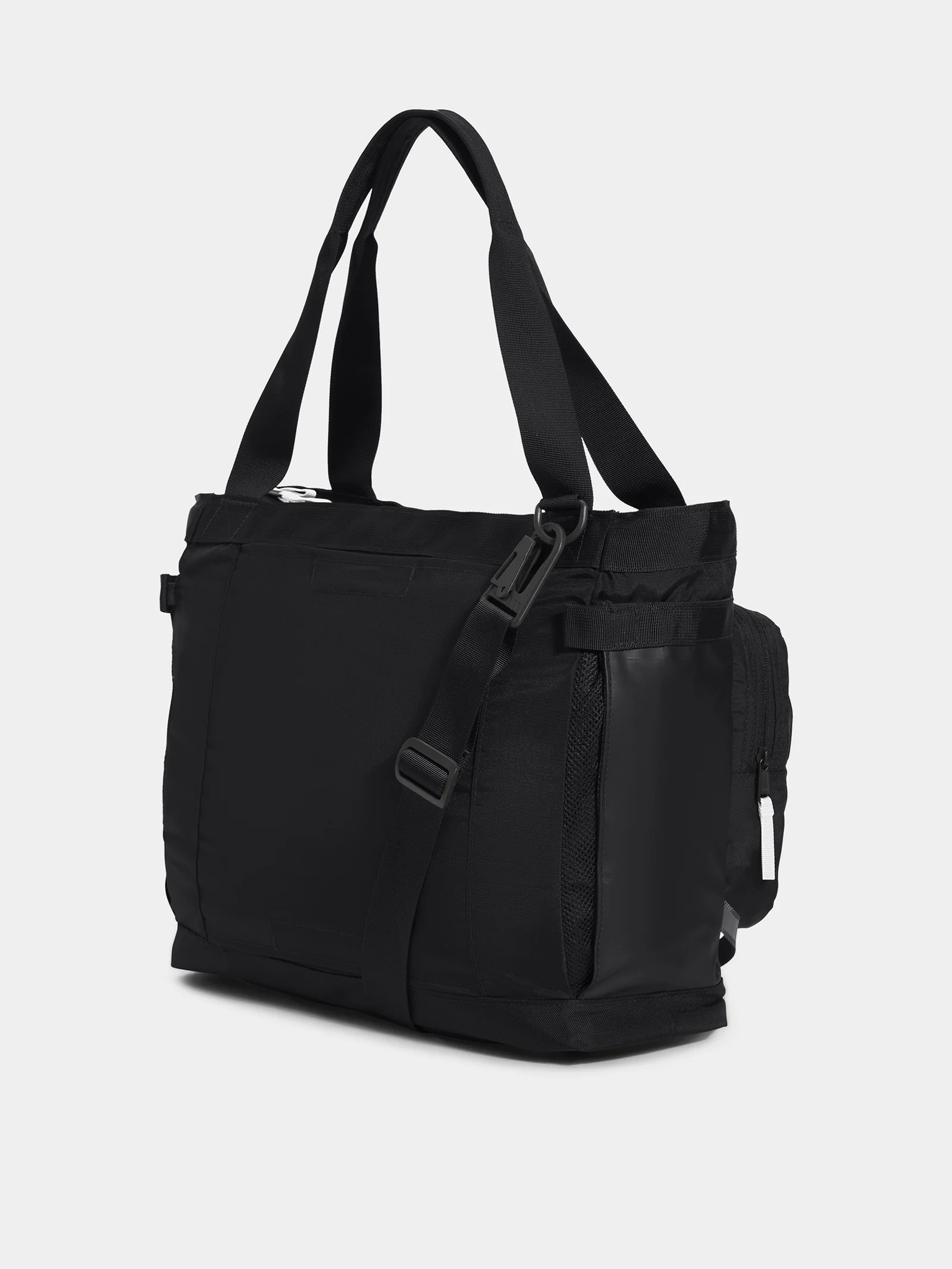 Base Camp Voyager - Image 2