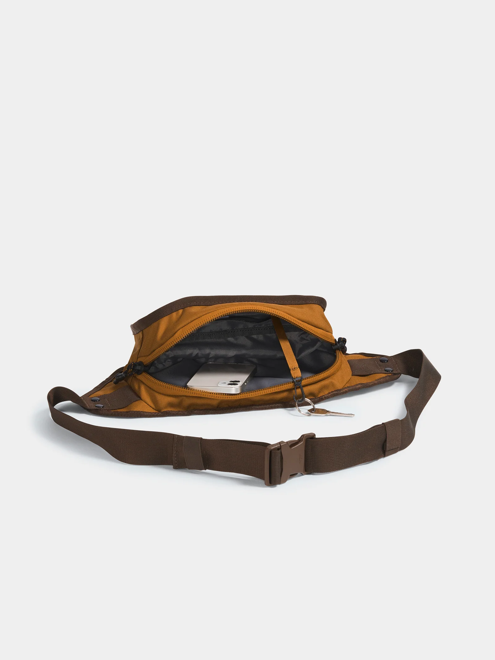 Explore Hip Bag - Image 3