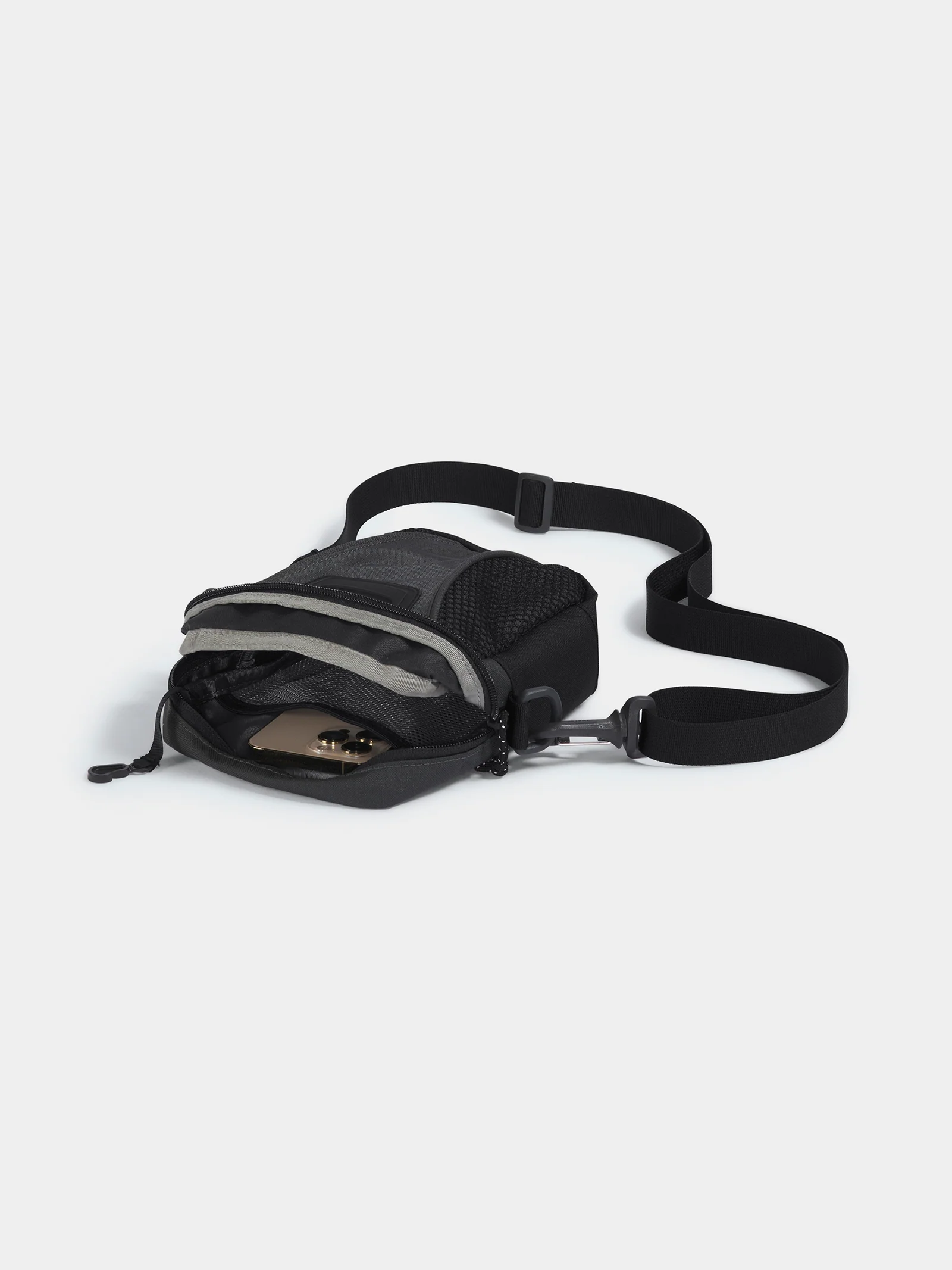 Y2K Shoulder Bag - Image 3