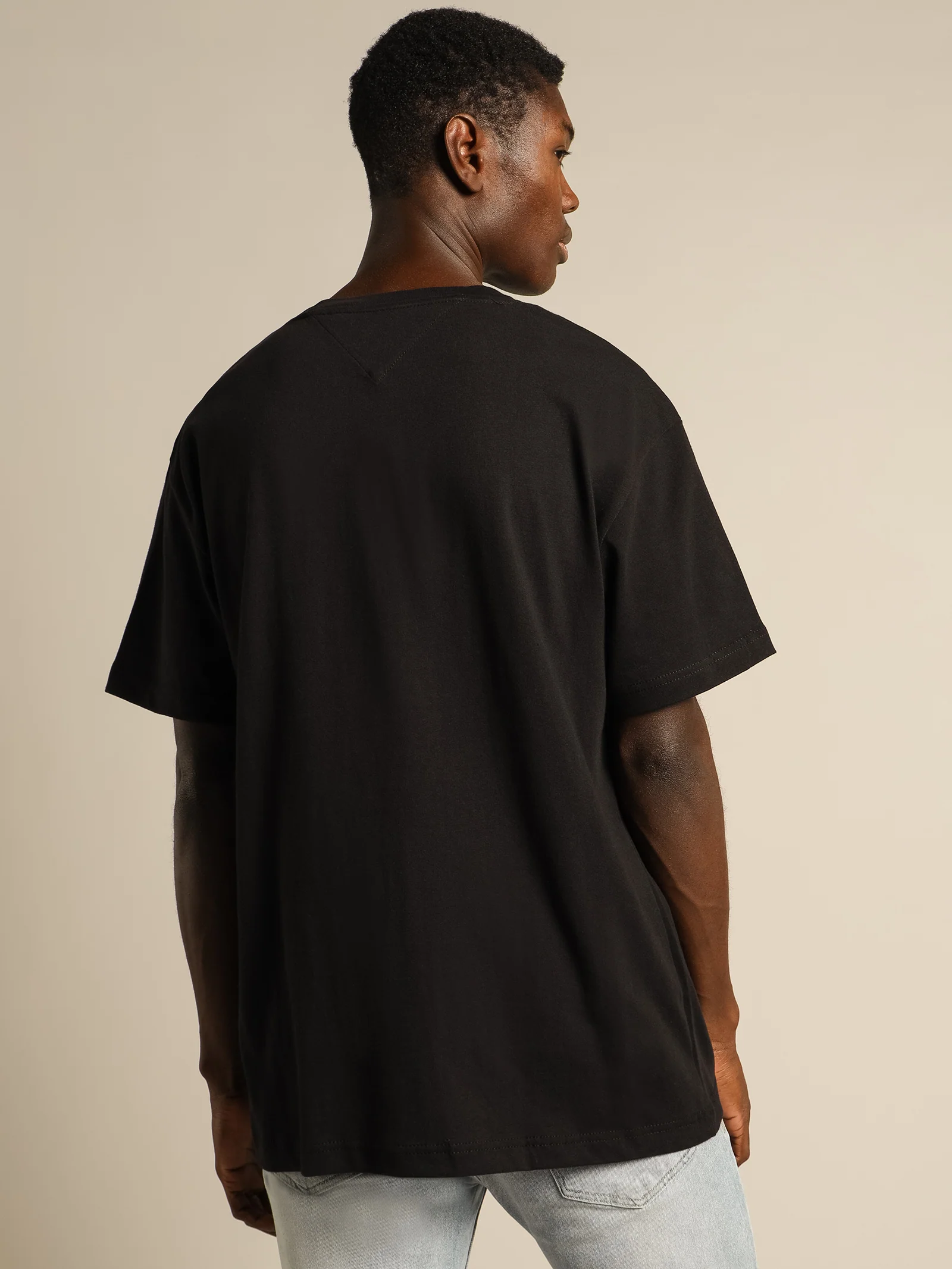 Tommy Badge T-Shirt - Image 7