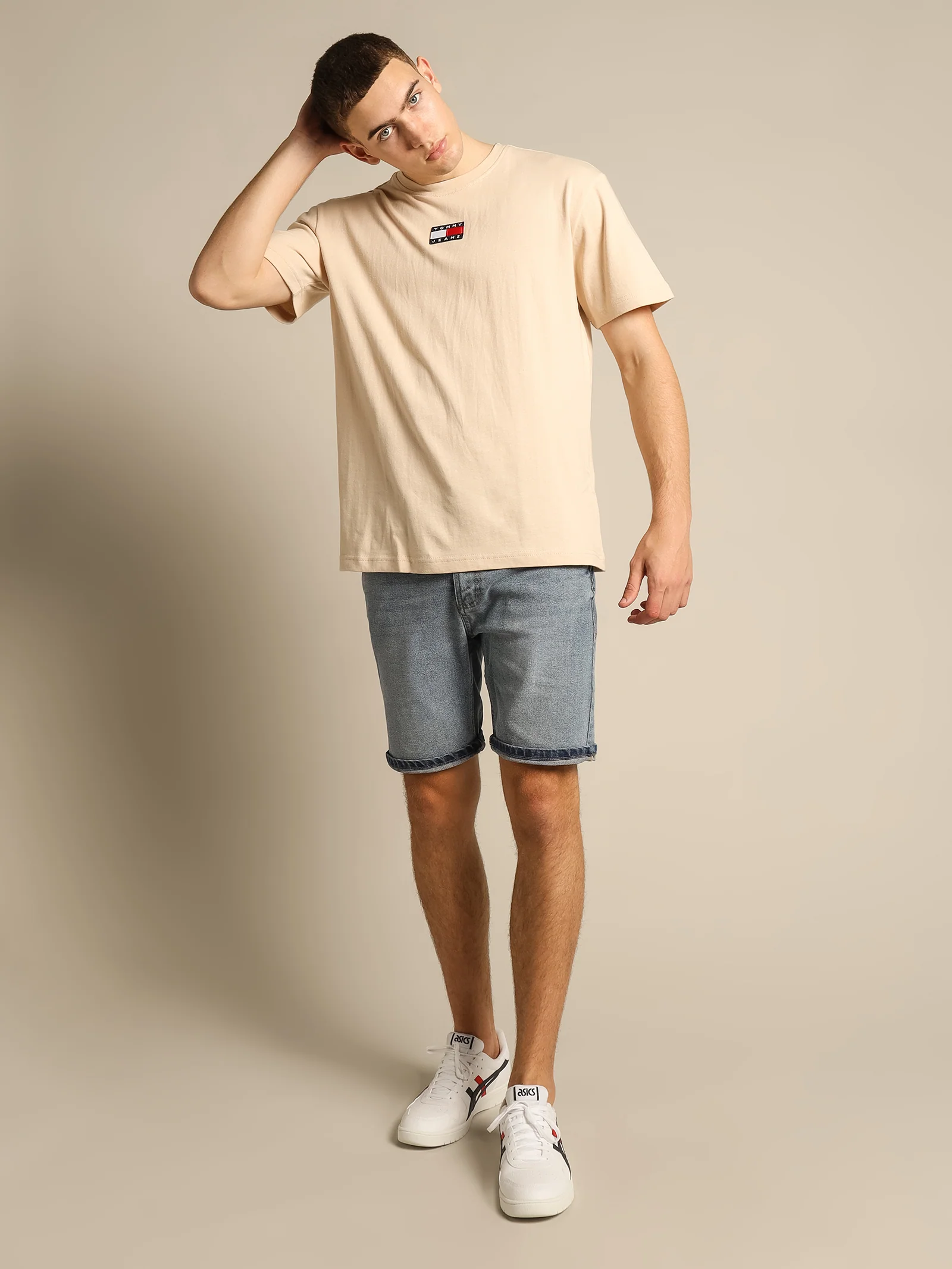 Tommy Badge T-Shirt - Image 7