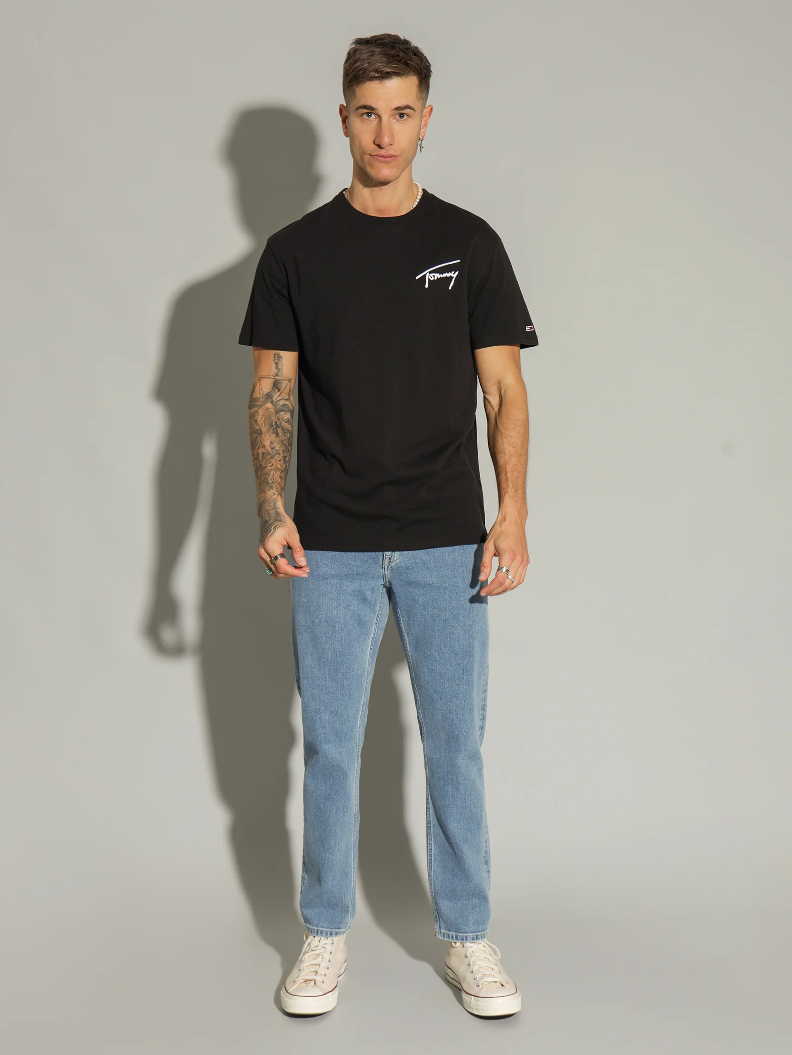 Tommy Signature T-Shirt - Image 4