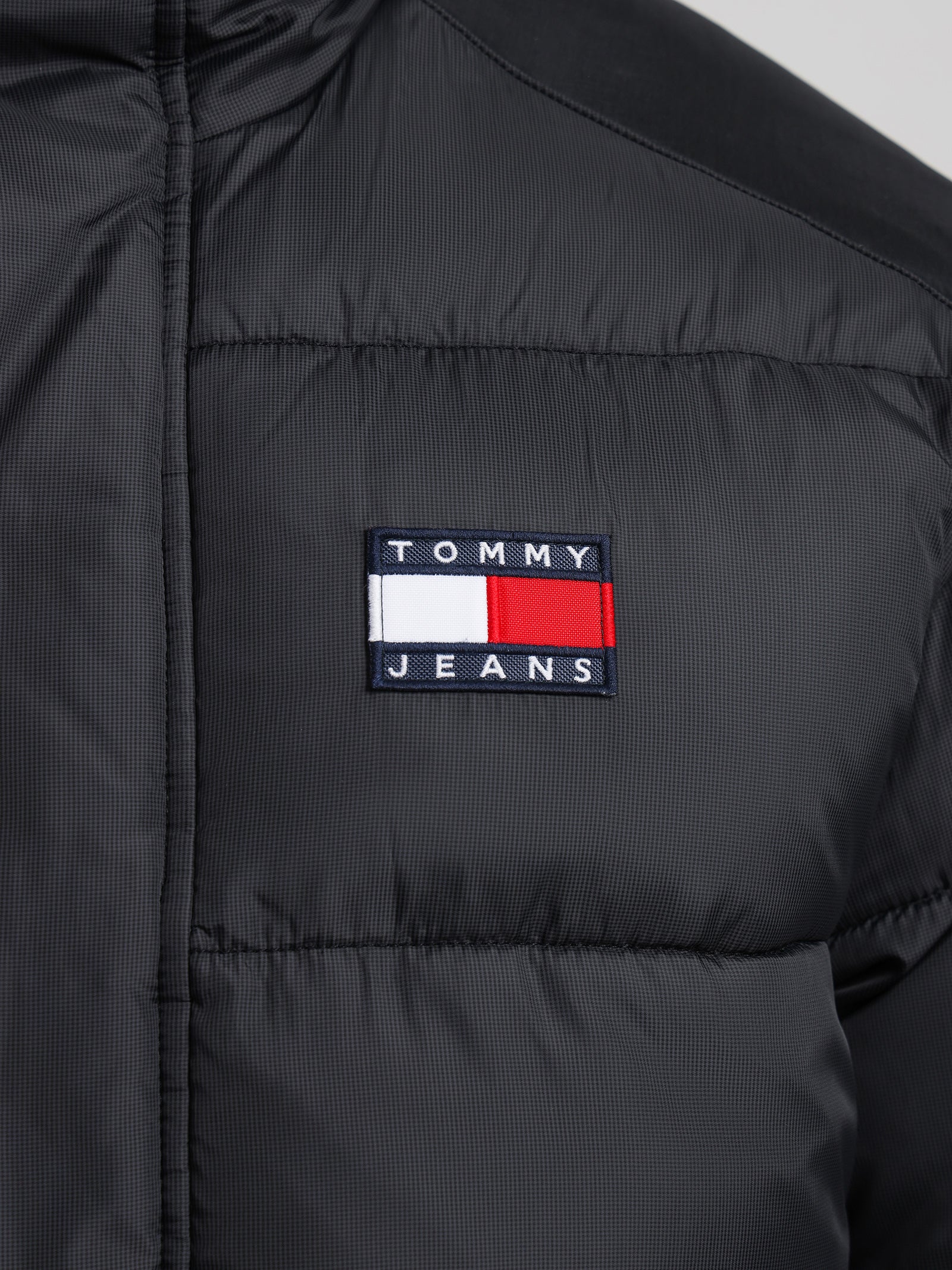 Tonal Badge Puffer Jacket - Image 3
