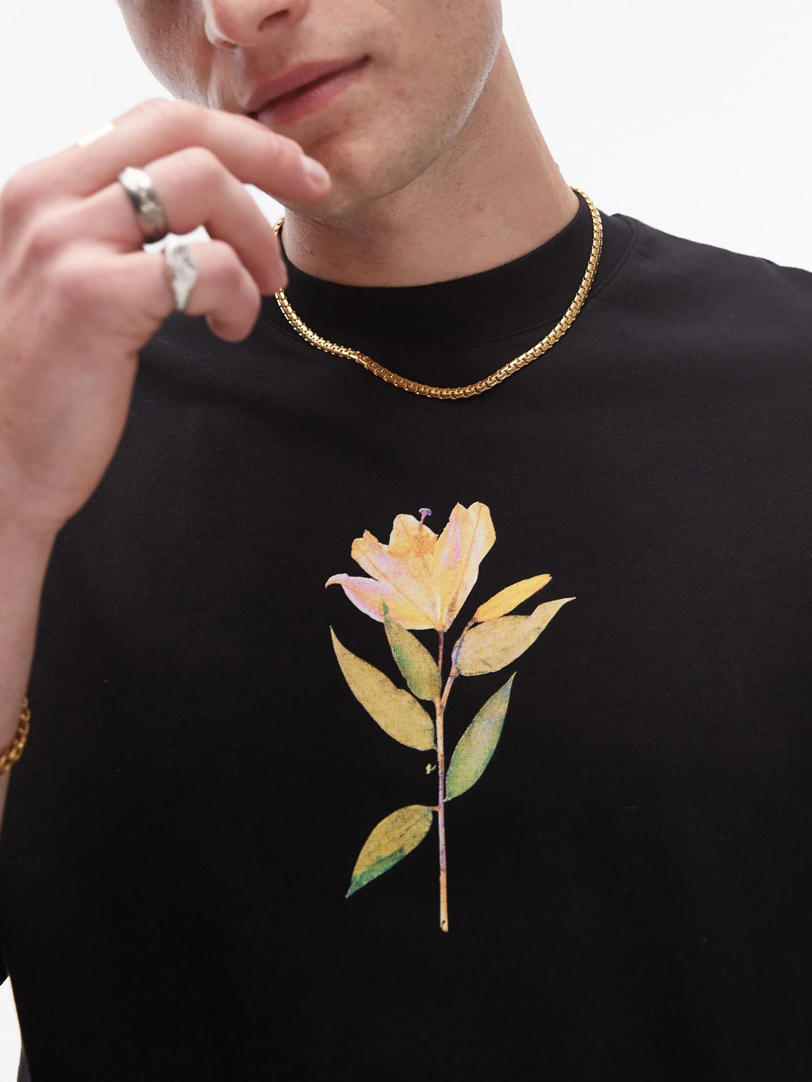 Premium Oversized T-Shirt with Lily Print - Image 2