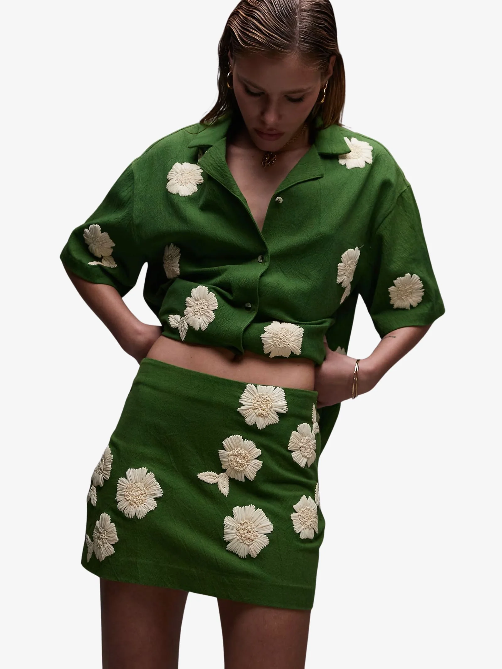 Co-Ord Mini Skirt With Raffia Flowers - Image 3