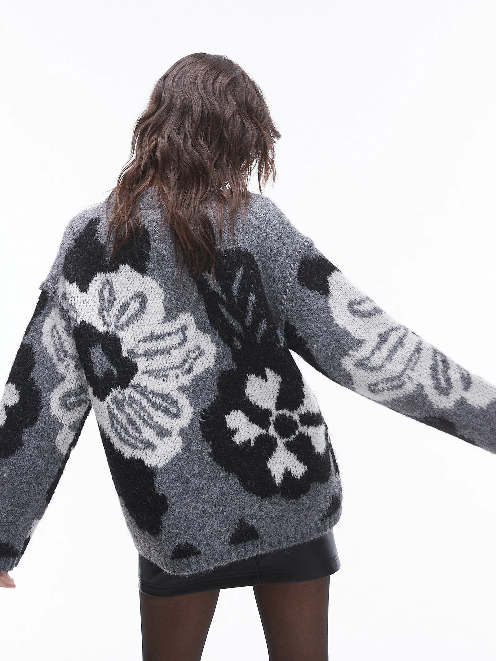 Knitted Floral Oversized Jumper - Image 2