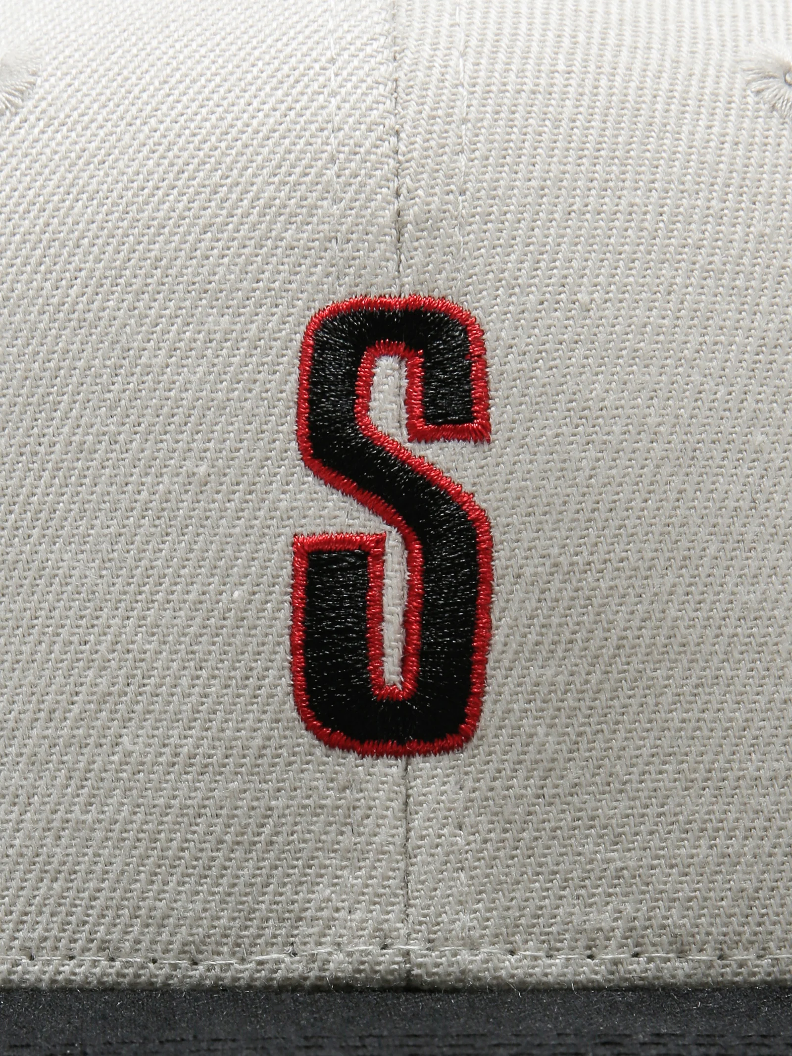 Two Tone Vintage Cap - Image 2