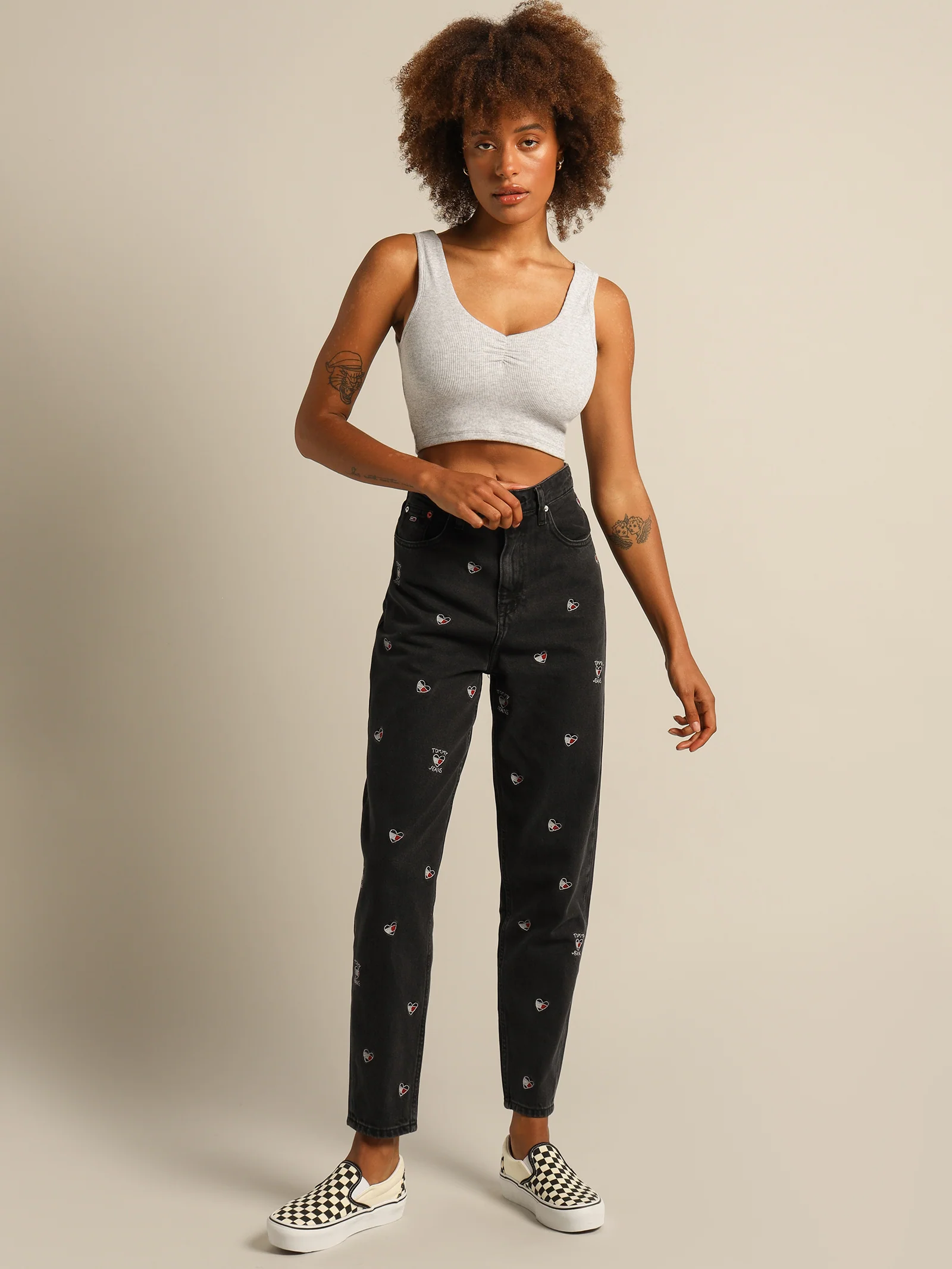 Ultra High-Rise Tapered Embroidered Heart Mom Jeans - Image 5