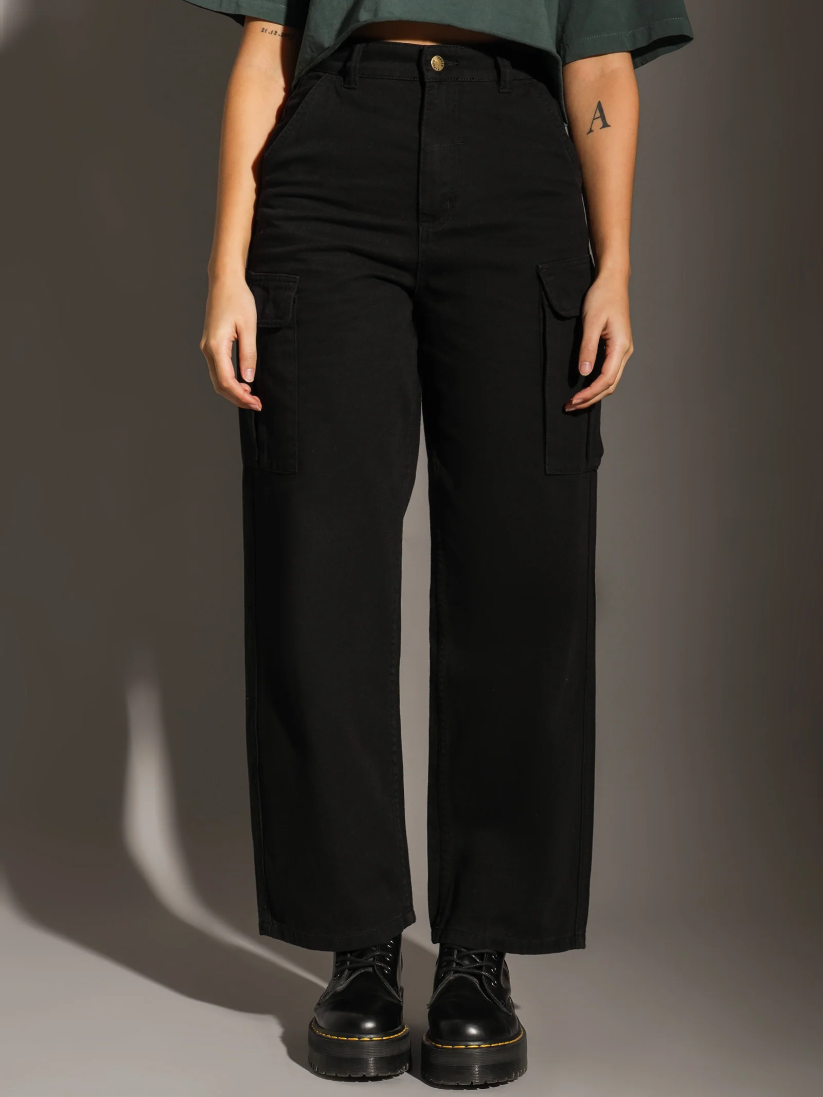 Union Baggy Cargo Pants - Image 6