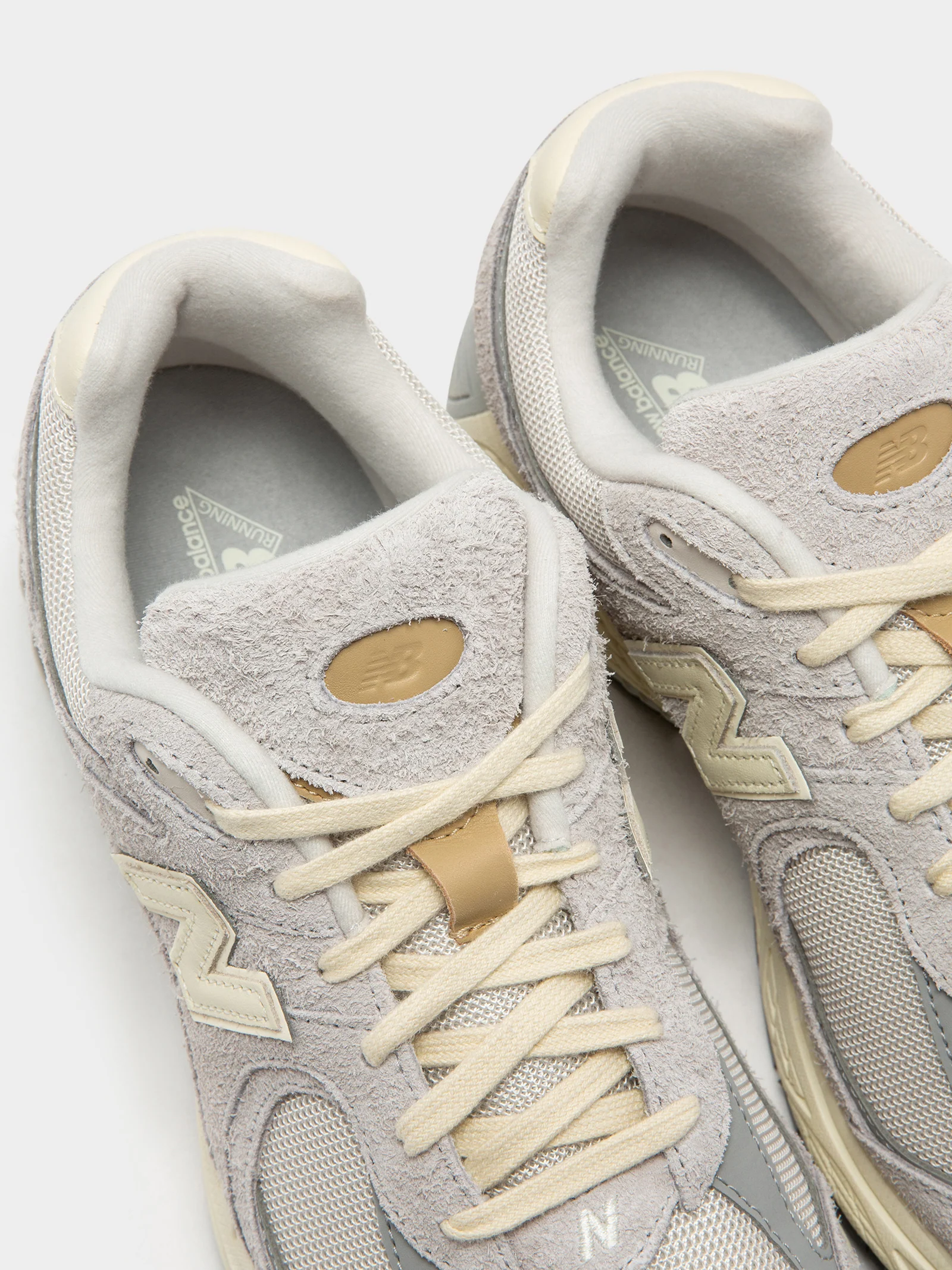 Unisex 2002 Sneakers - Image 3