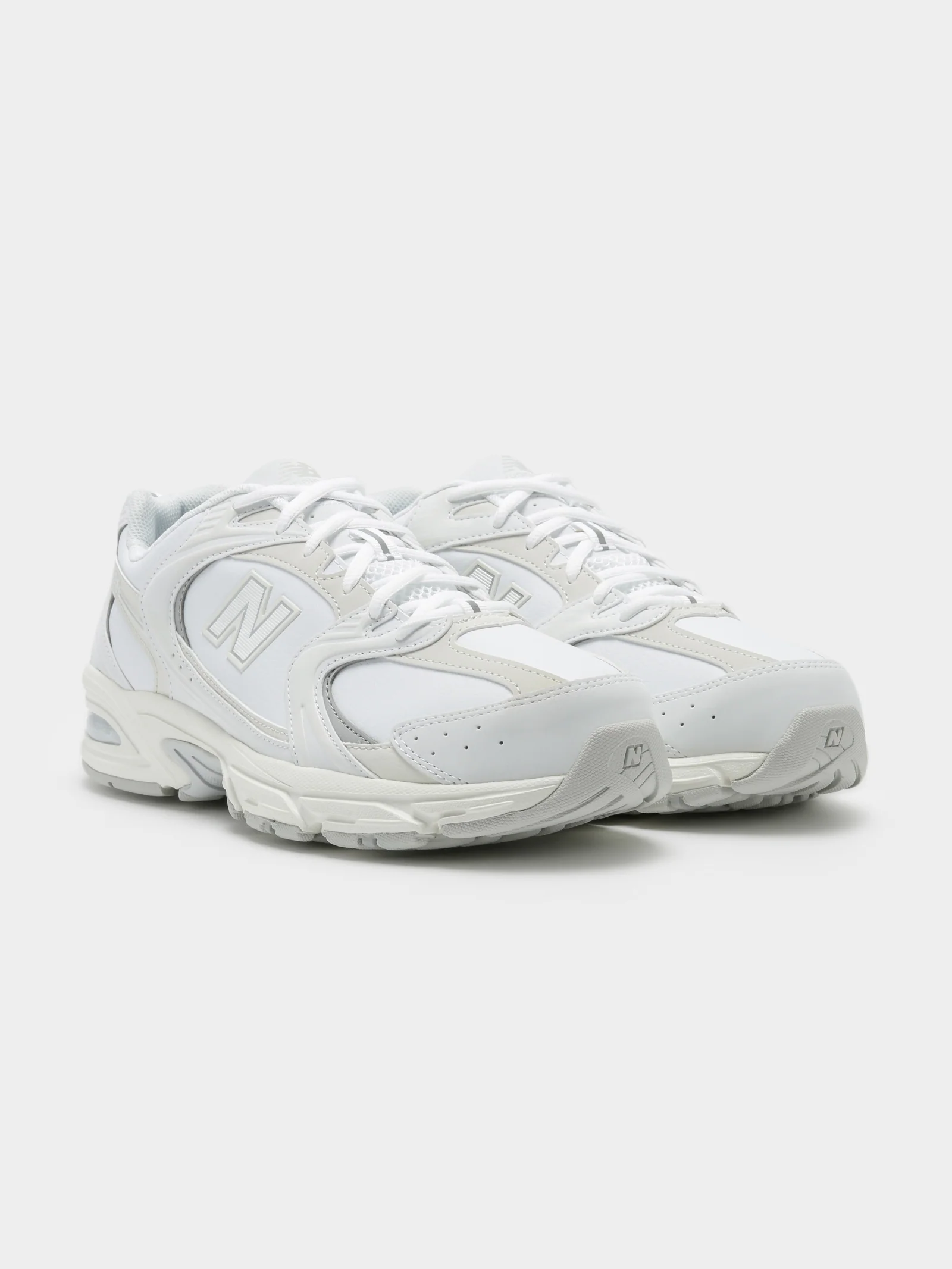 Unisex 530 Sneakers - Image 2