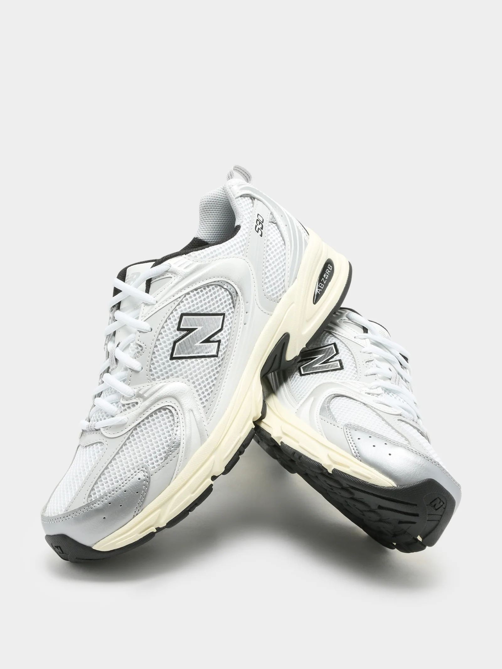 Unisex 530 Sneakers - Image 2