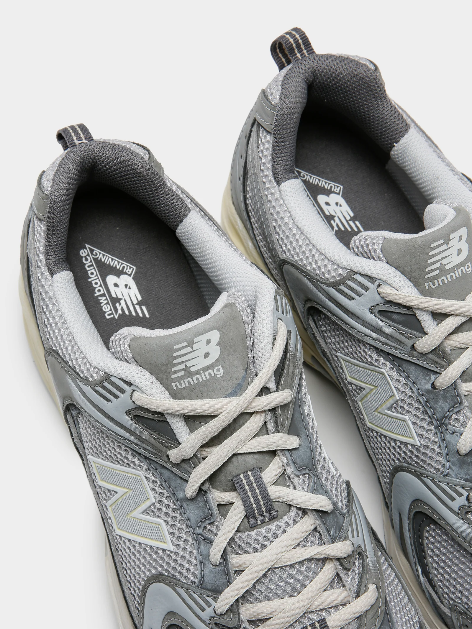 Unisex 530 Sneakers - Image 3