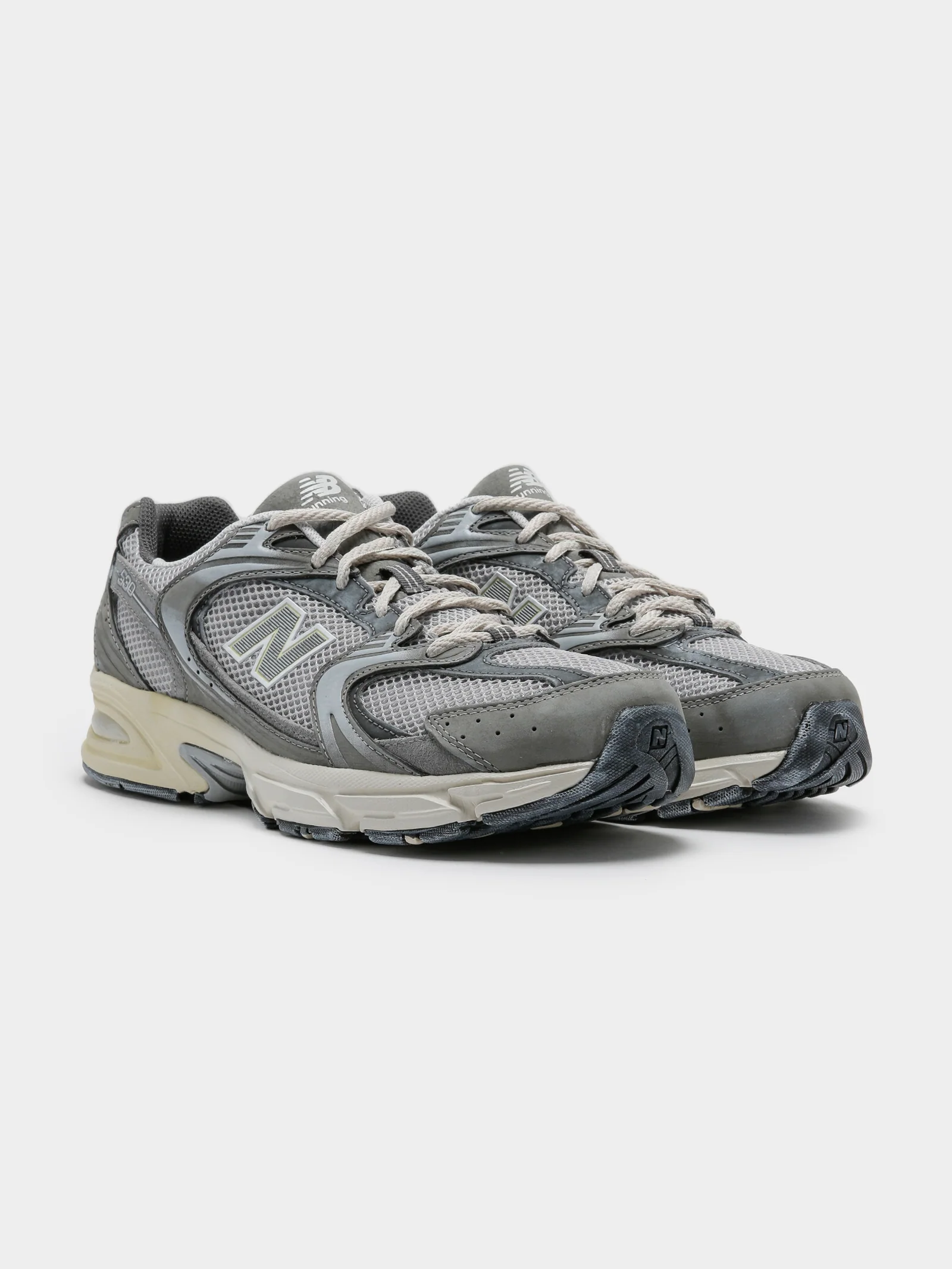 Unisex 530 Sneakers - Image 7