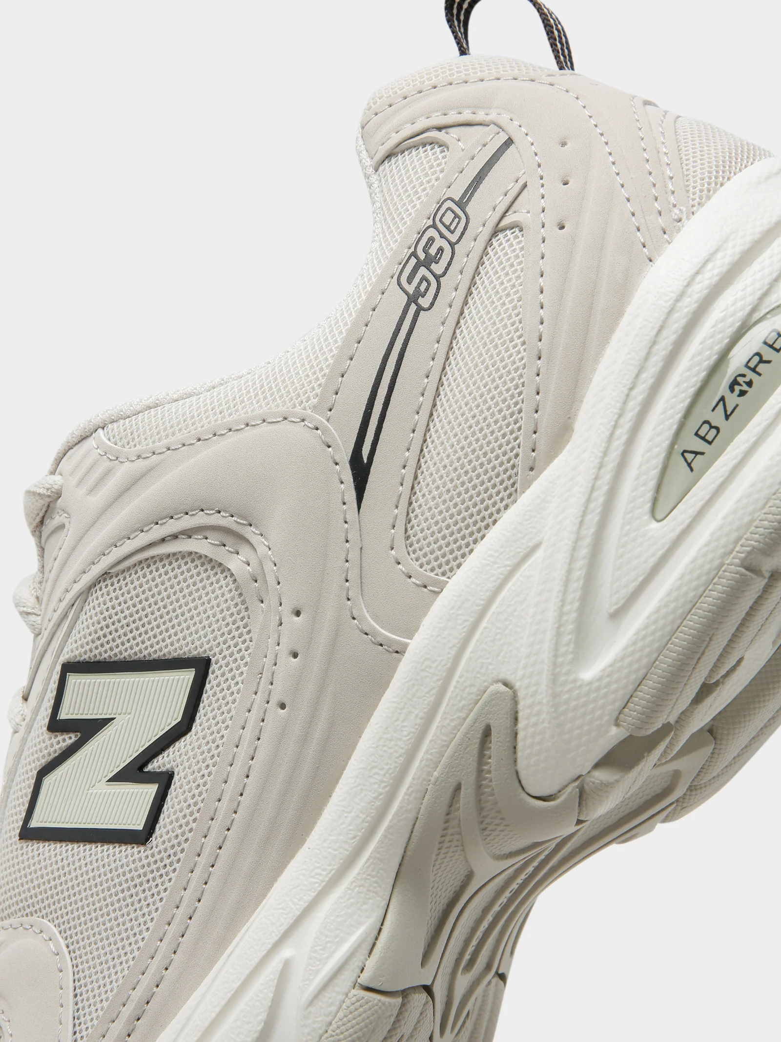 Unisex 530 Sneakers - Image 3