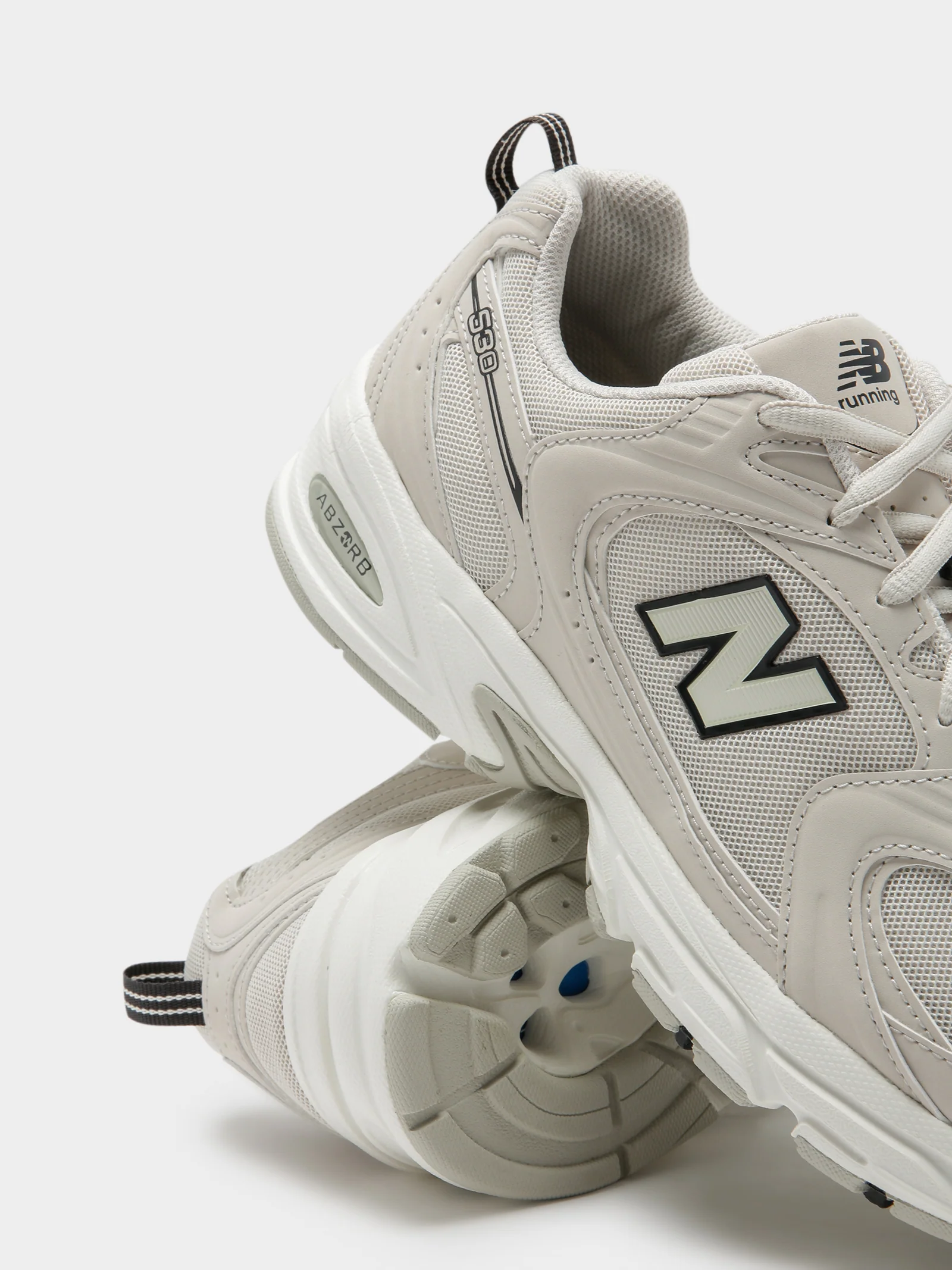 Unisex 530 Sneakers - Image 5