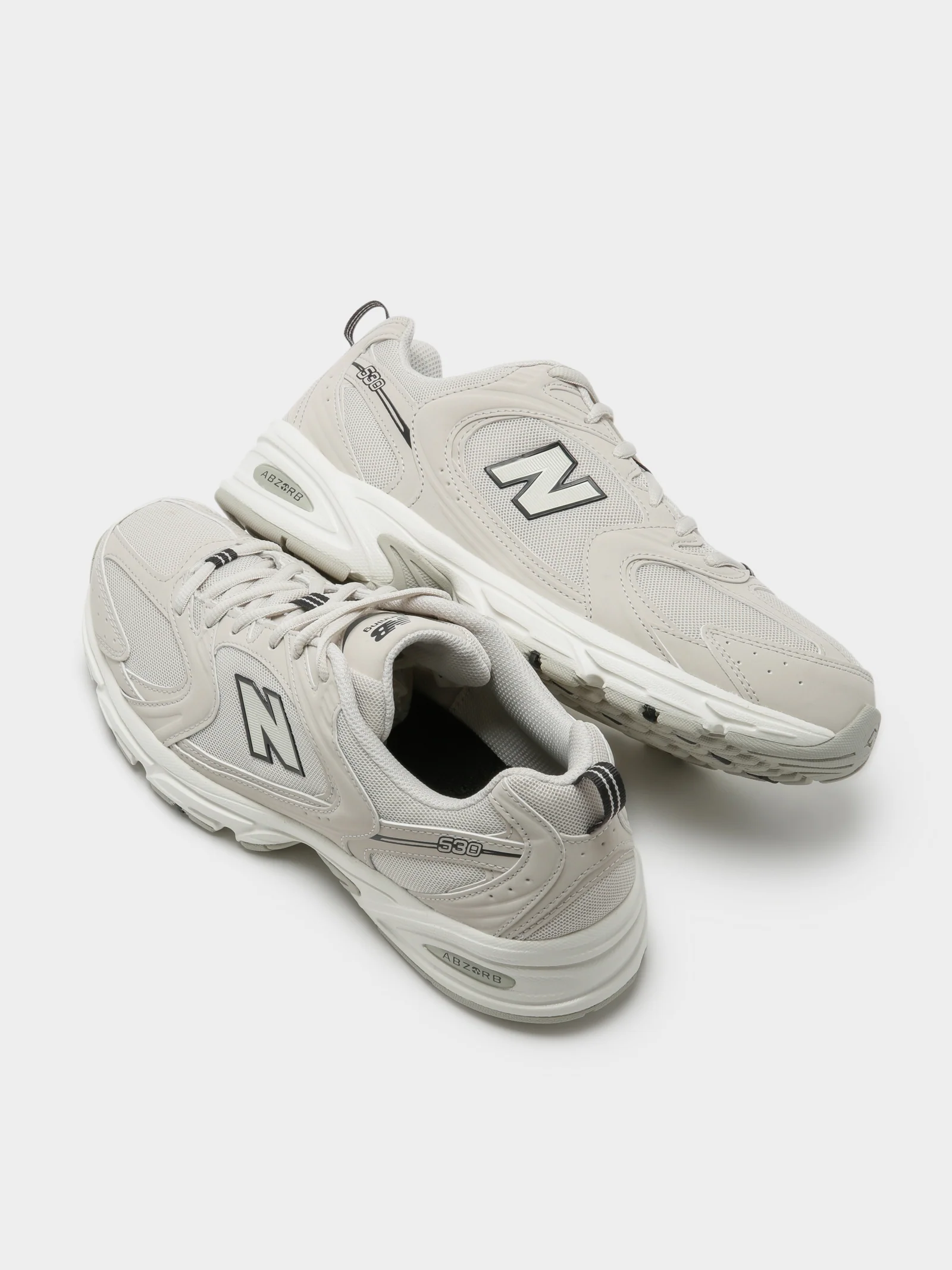 Unisex 530 Sneakers - Image 6