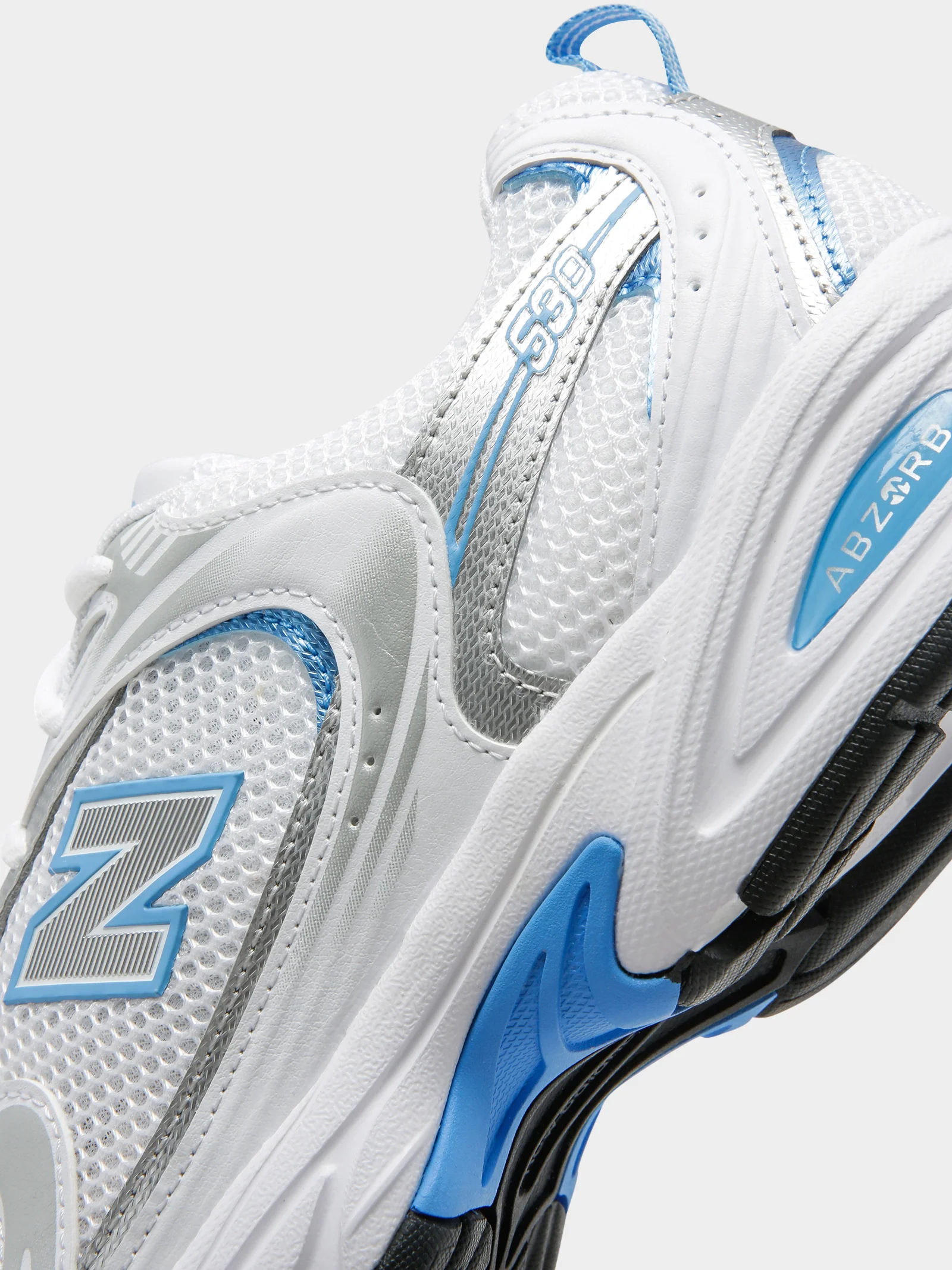 Unisex 530 Sneakers - Image 4