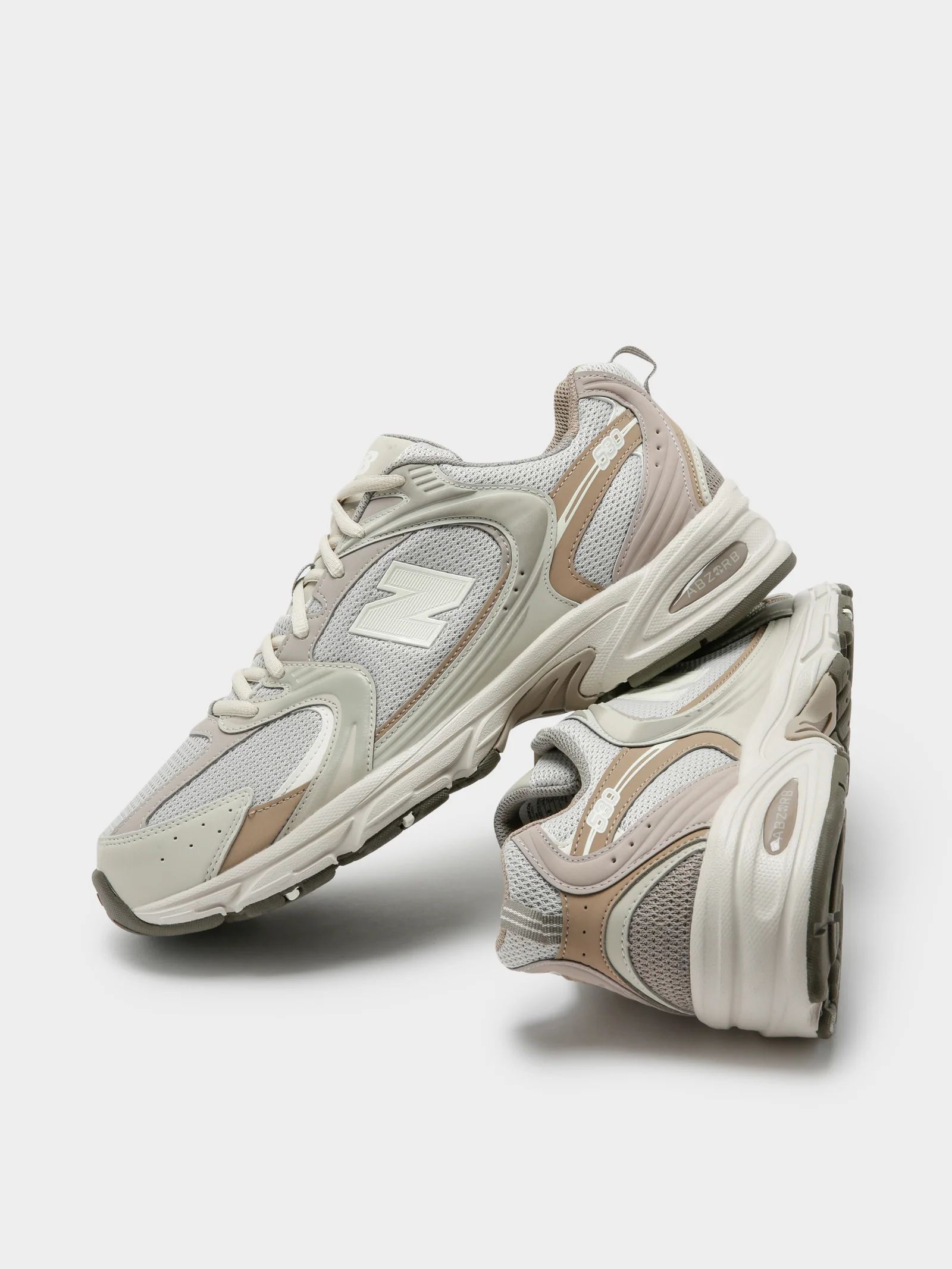 Unisex 530 Sneakers - Image 2