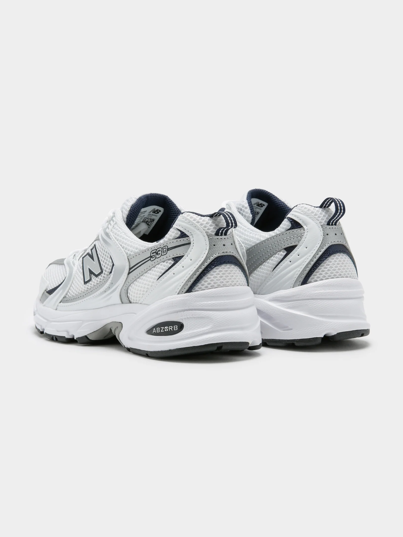 Unisex 530 Sneakers - Image 6