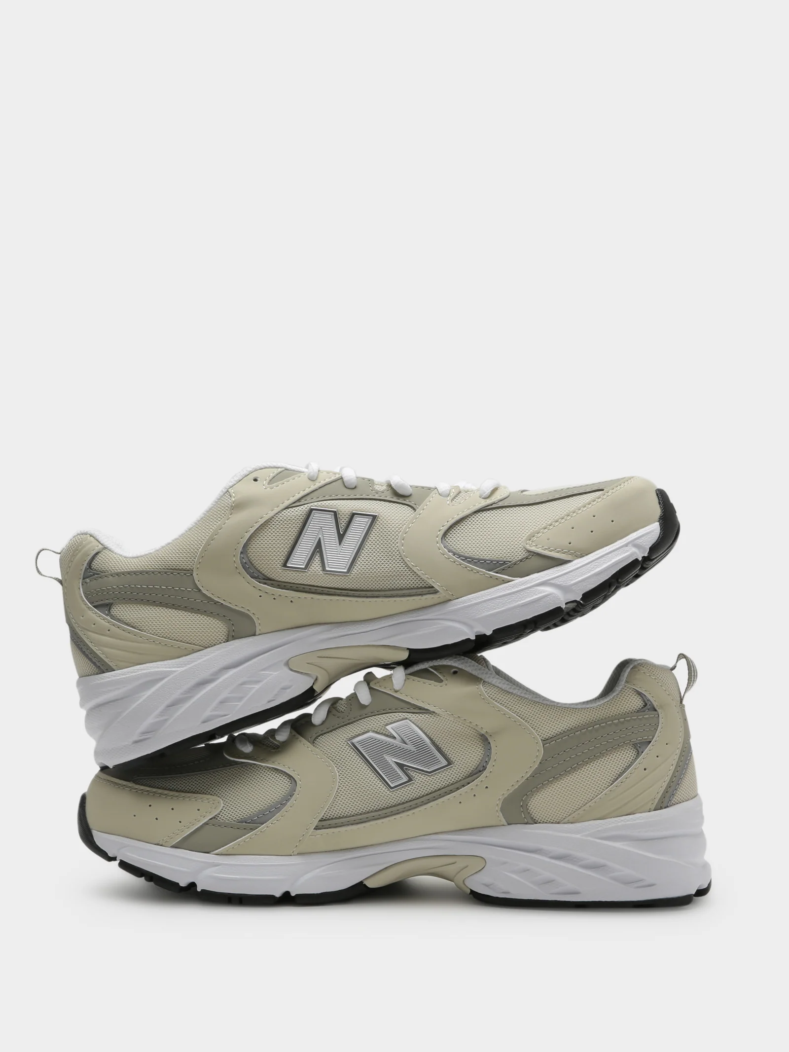 Unisex 530 Sneakers - Image 2