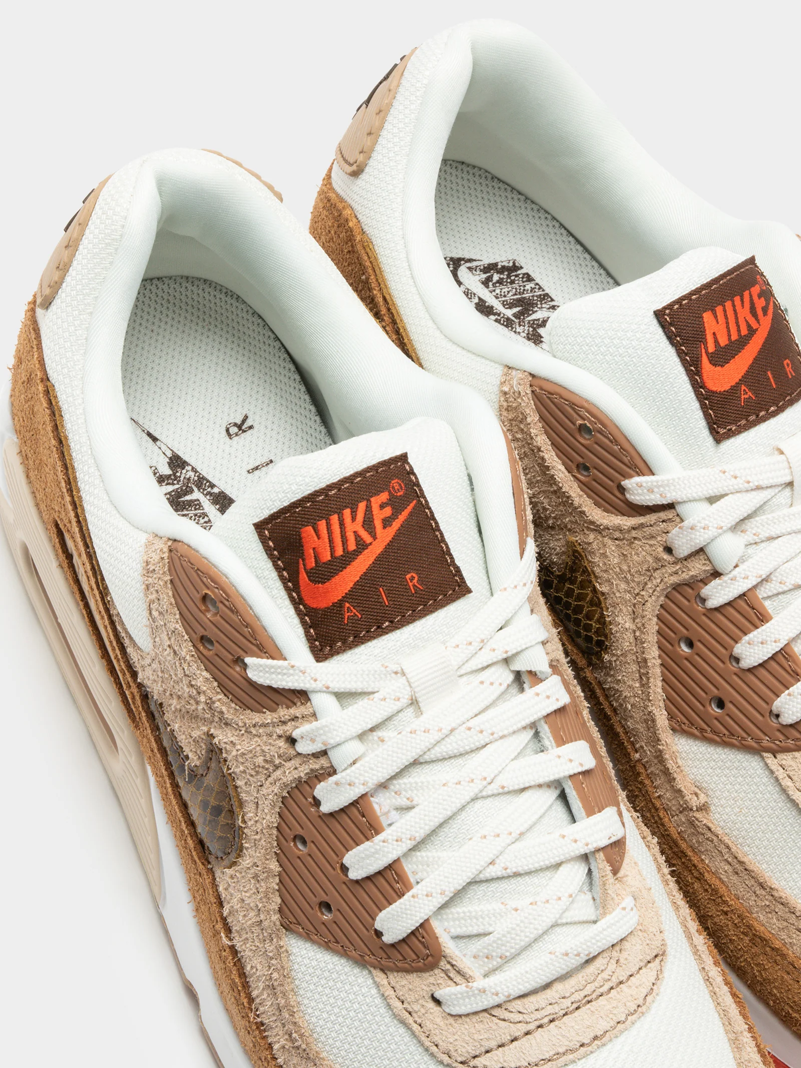 Unisex Air Max 90 SE Sneakers - Image 3
