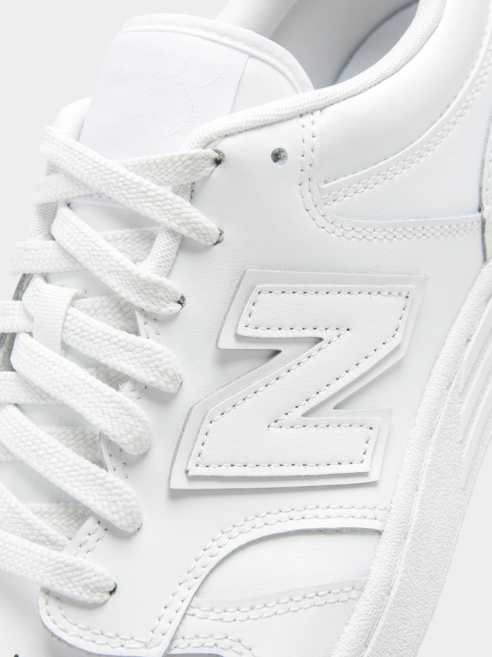 Unisex BB 480 Court Sneakers - Image 4