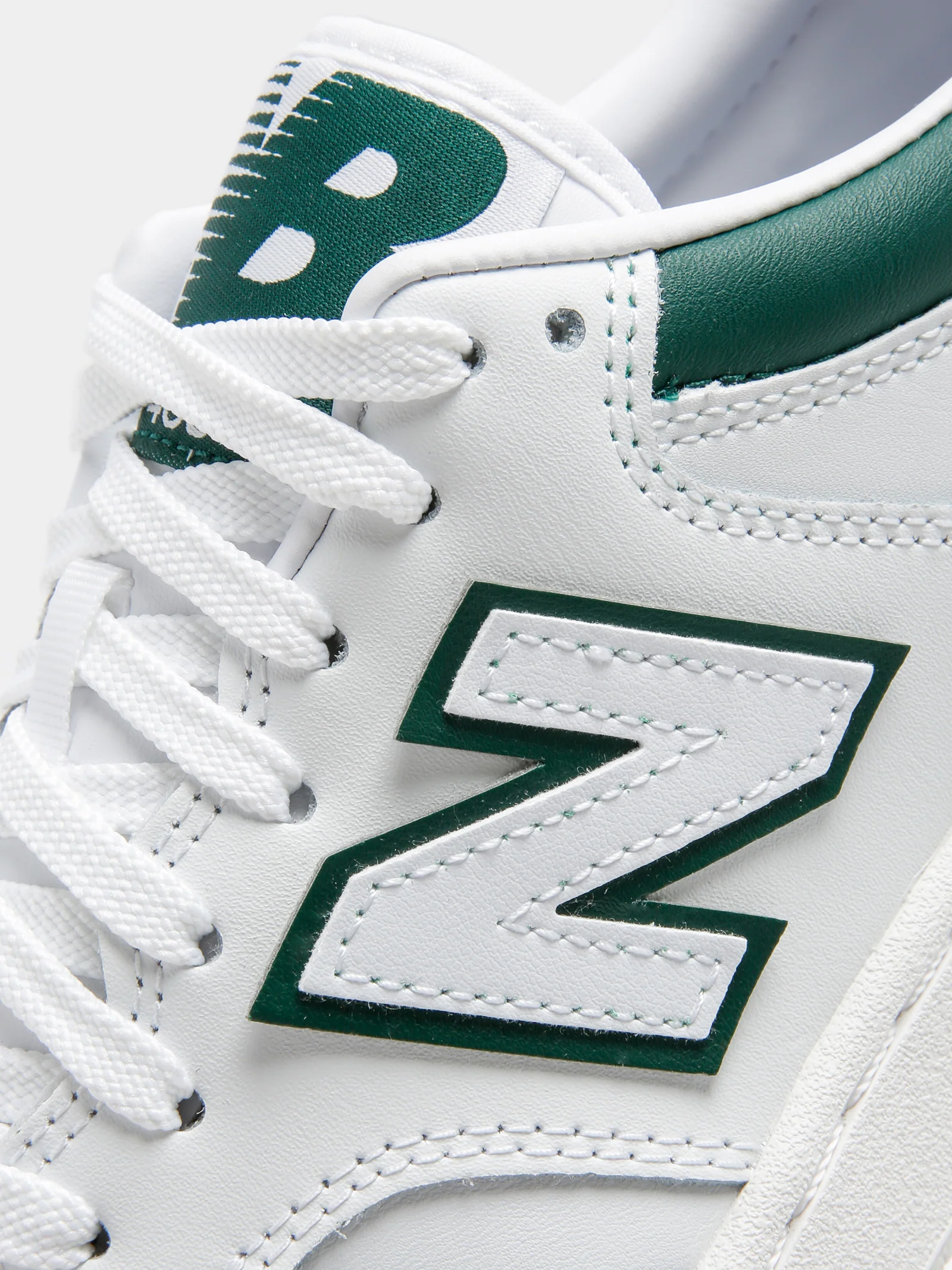 Unisex BB 480 Sneakers - Image 4