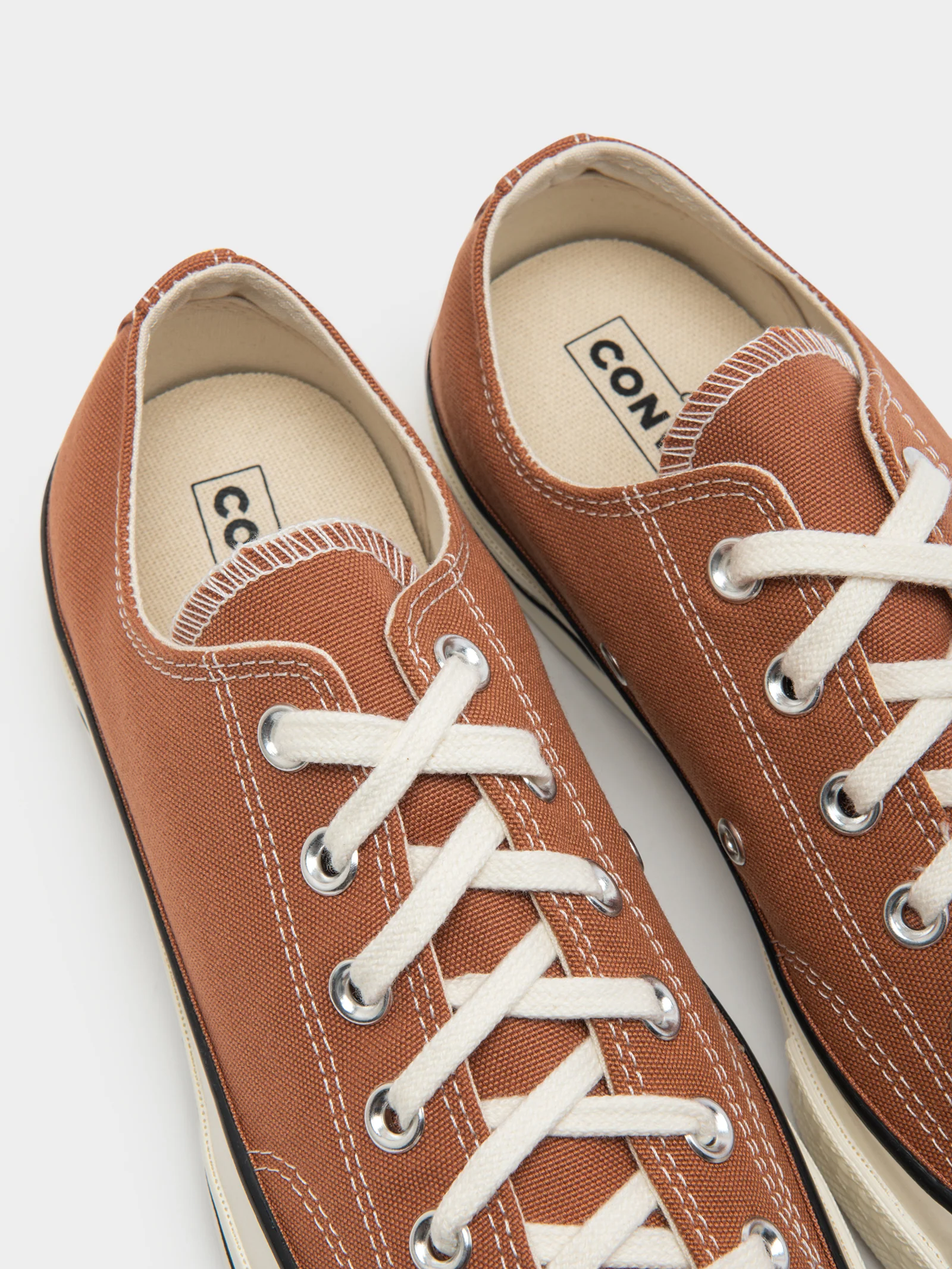 Unisex Chuck 70 Low Sneakers - Image 3