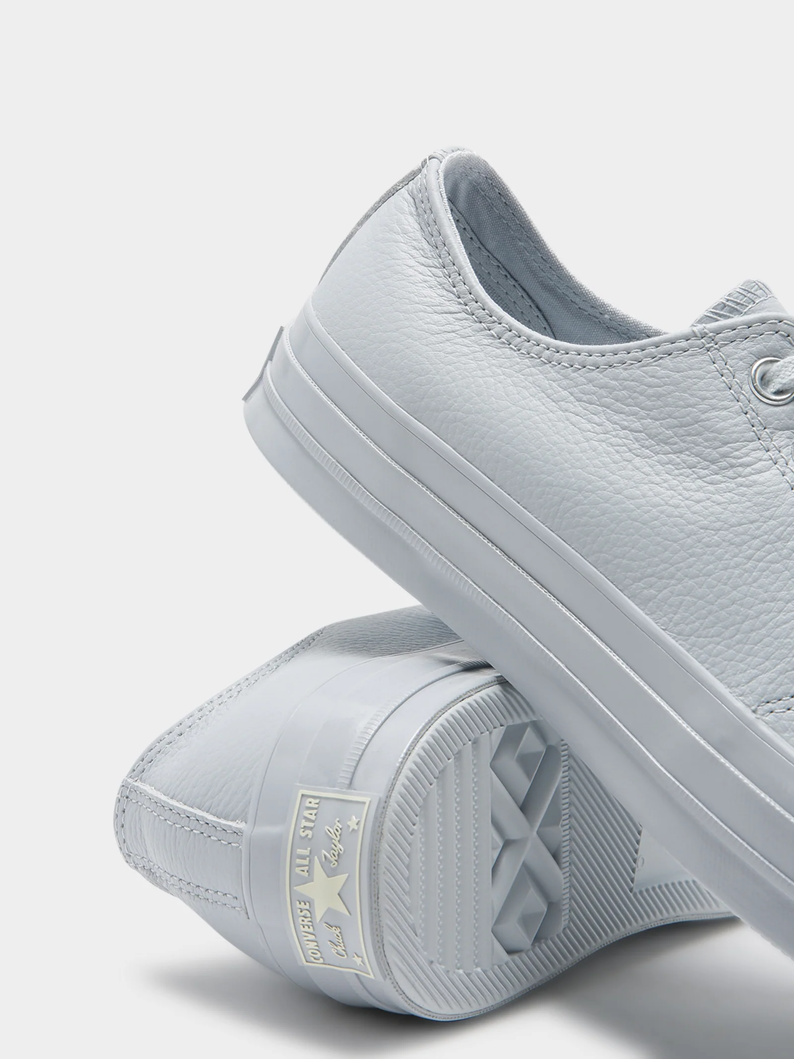 Unisex Chuck 70 Low Sneakers - Image 4