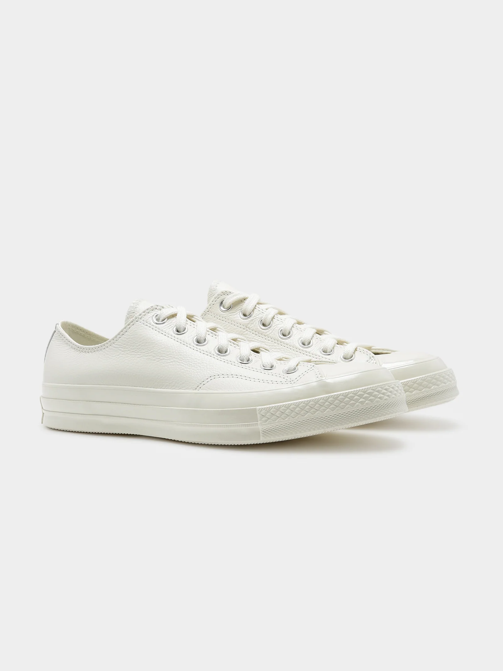 Unisex Chuck 70 Low Top Sneakers - Image 6