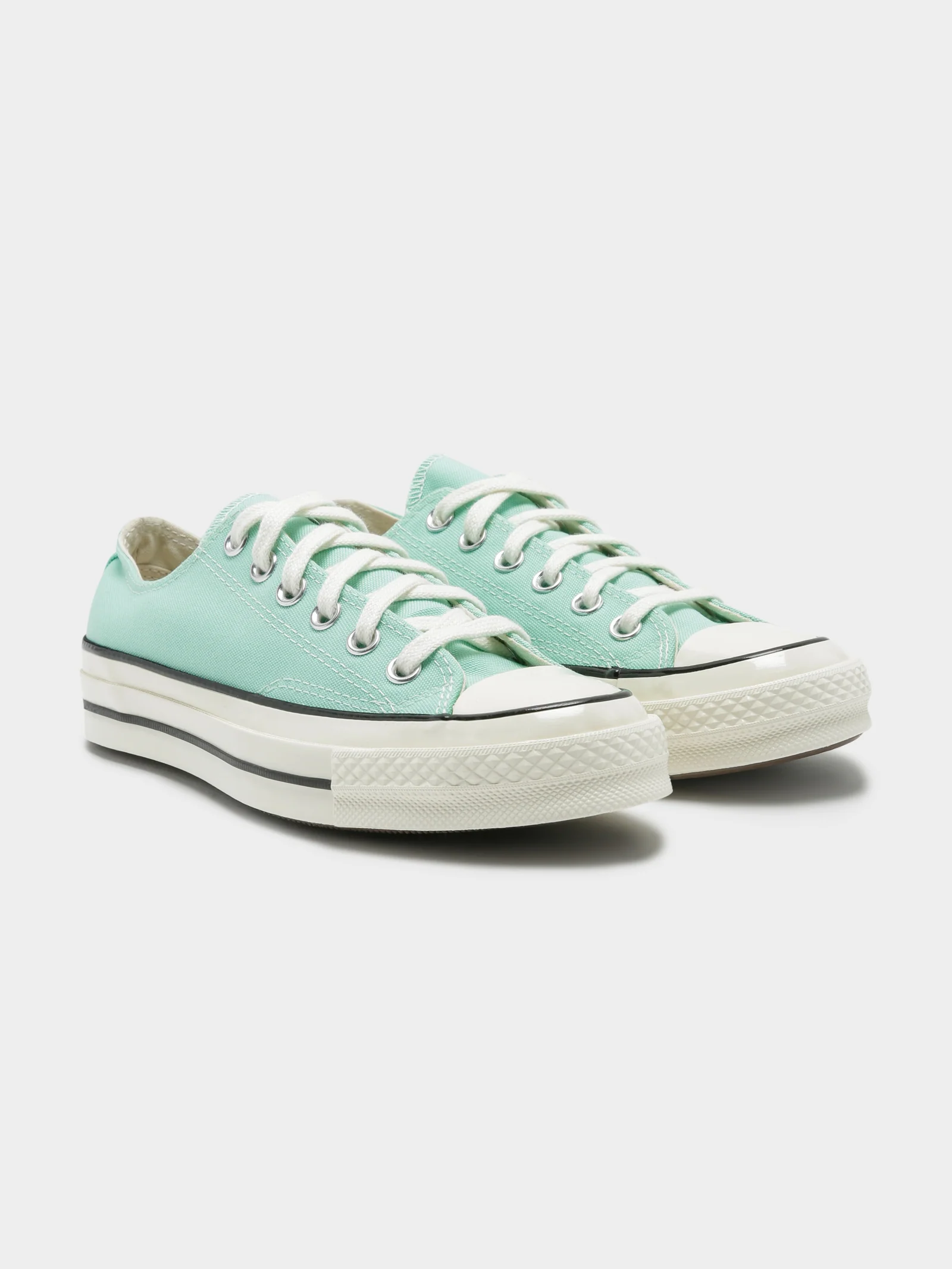 Unisex Chuck 70 Ox Low Sneakers - Image 2