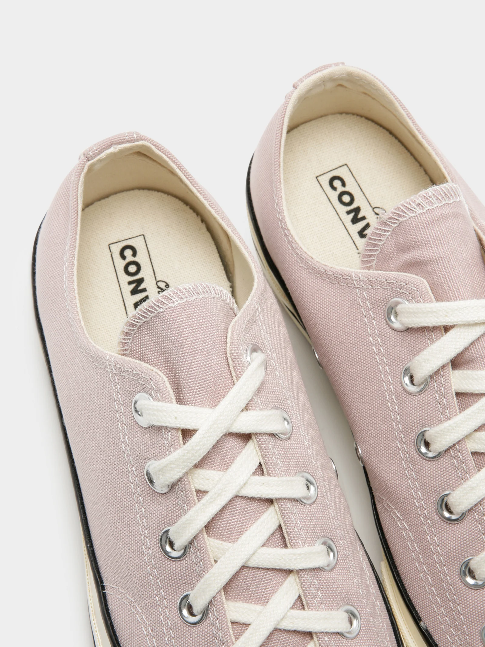 Unisex Chuck 70 Ox Sneakers - Image 4