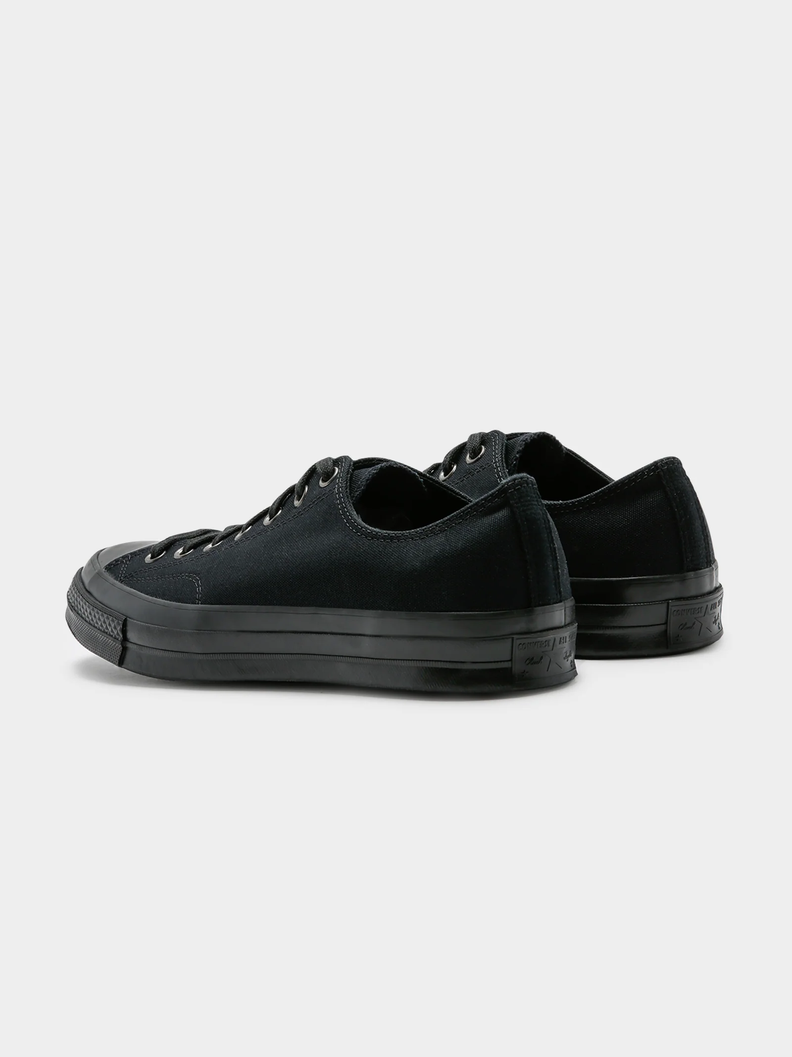 Unisex Chuck 70 Low Top Sneakers - Image 7