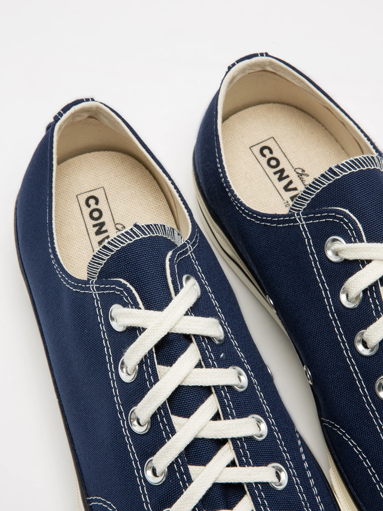 Unisex Chuck Taylor 70 Low-Top Sneaker - Image 3