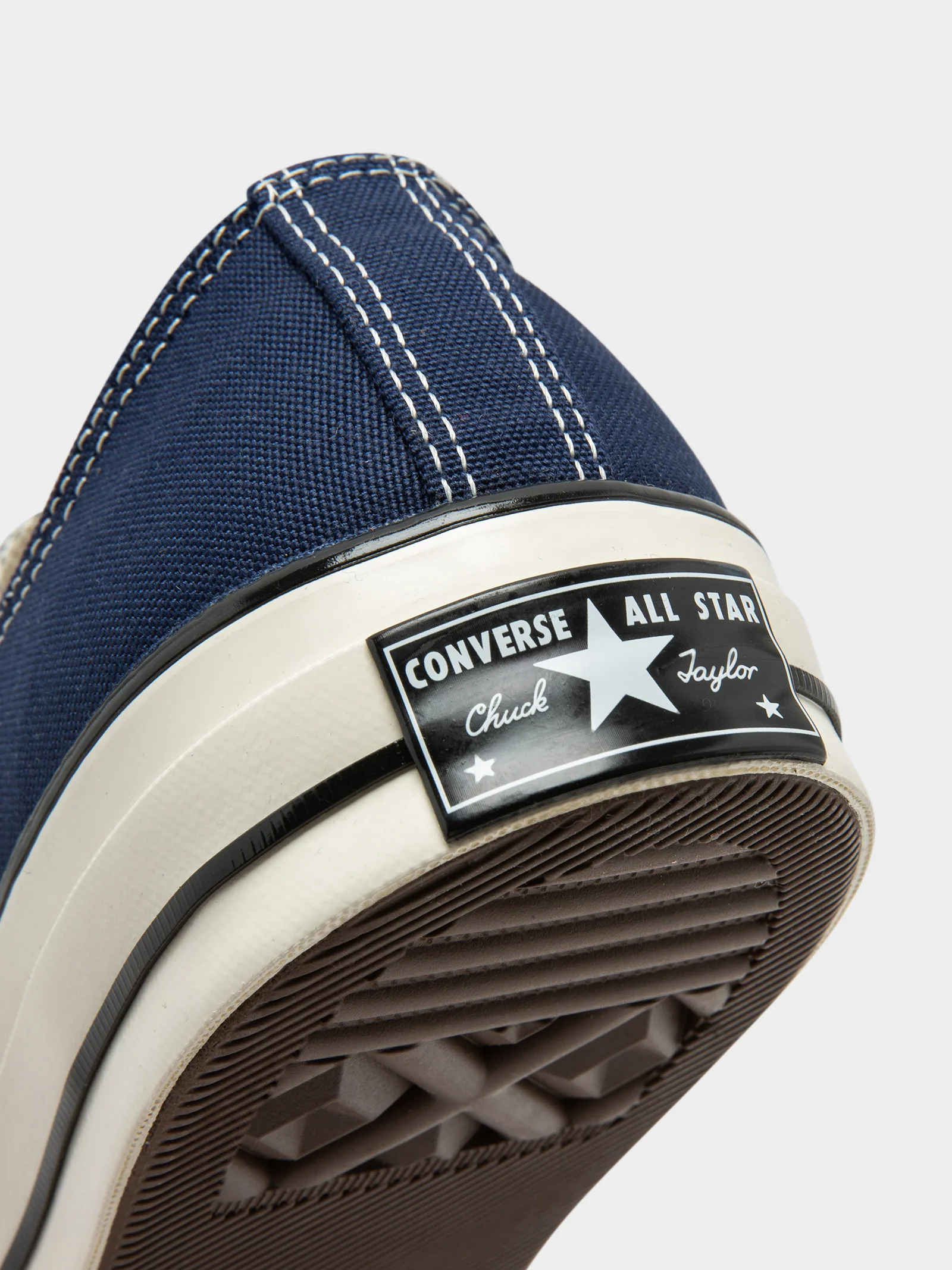 Unisex Chuck Taylor 70 Low-Top Sneaker - Image 4