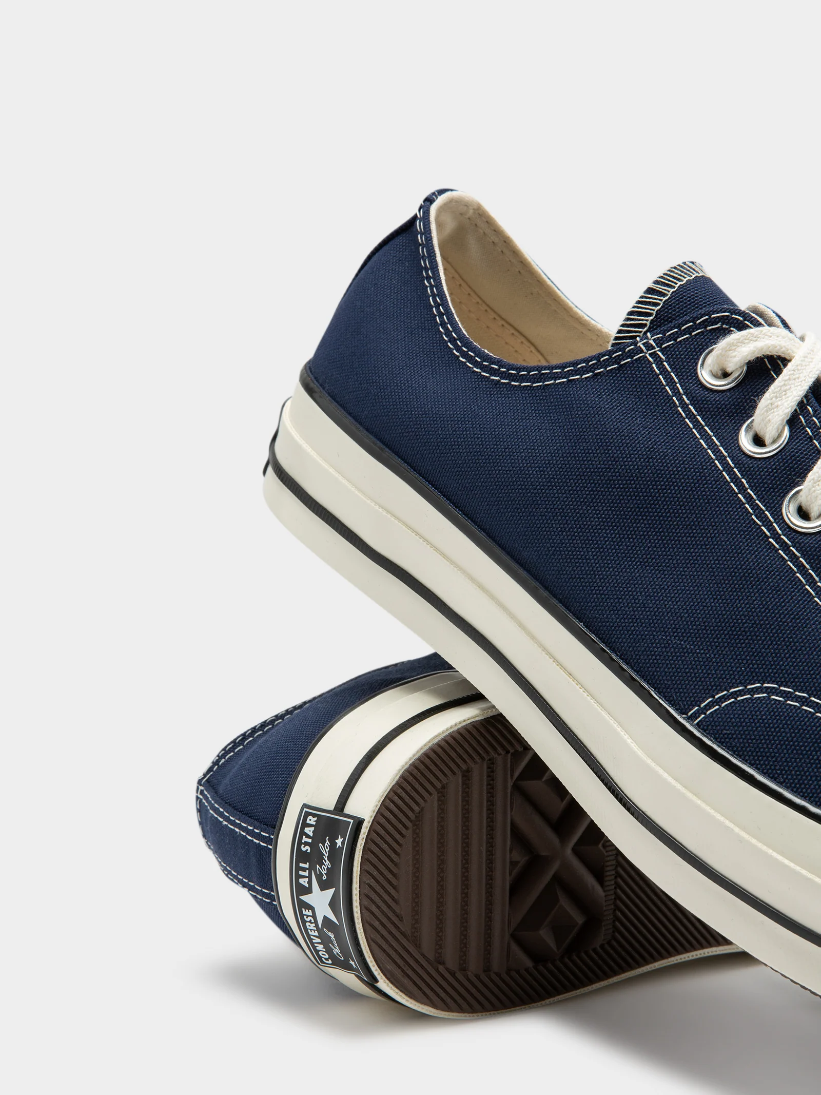 Unisex Chuck Taylor 70 Low-Top Sneaker - Image 5