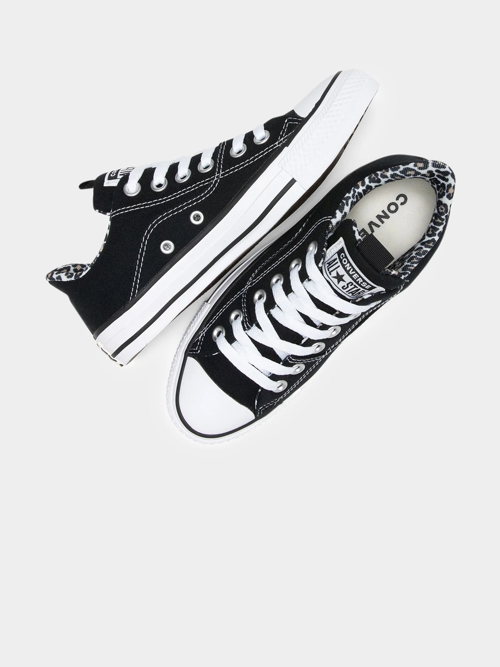 Unisex Chuck Taylor All Star Low Sneakers - Image 3
