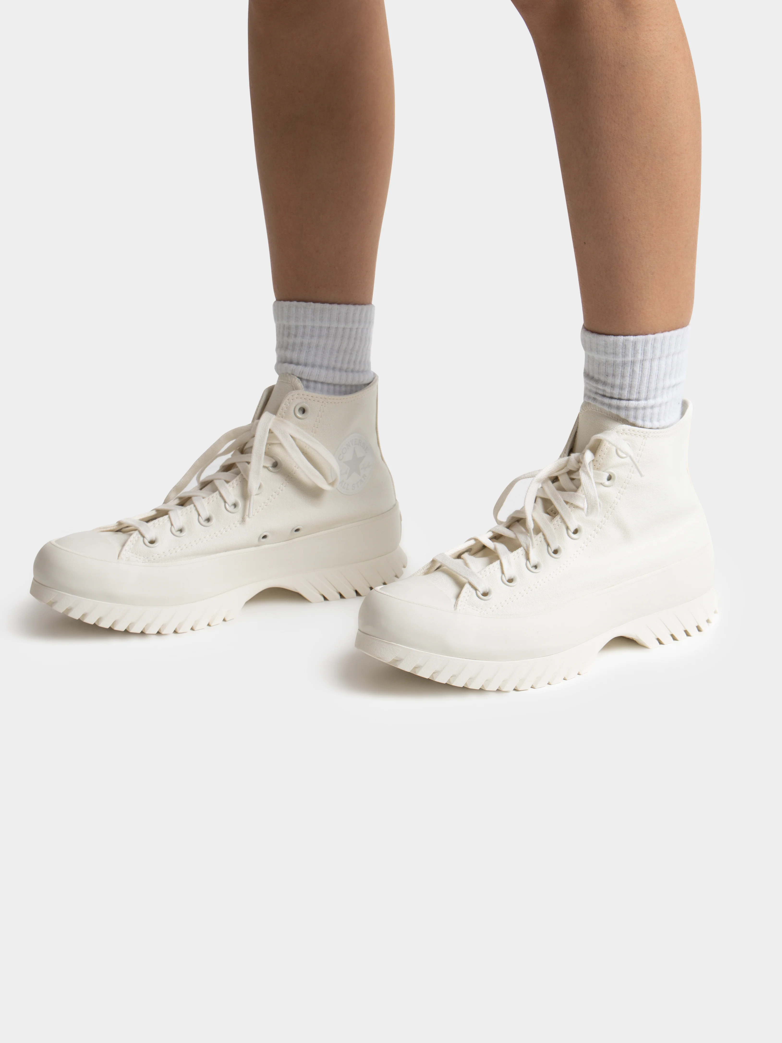 Unisex Chuck Taylor All Star Lugged 2.0 High Top Sneakers - Image 7