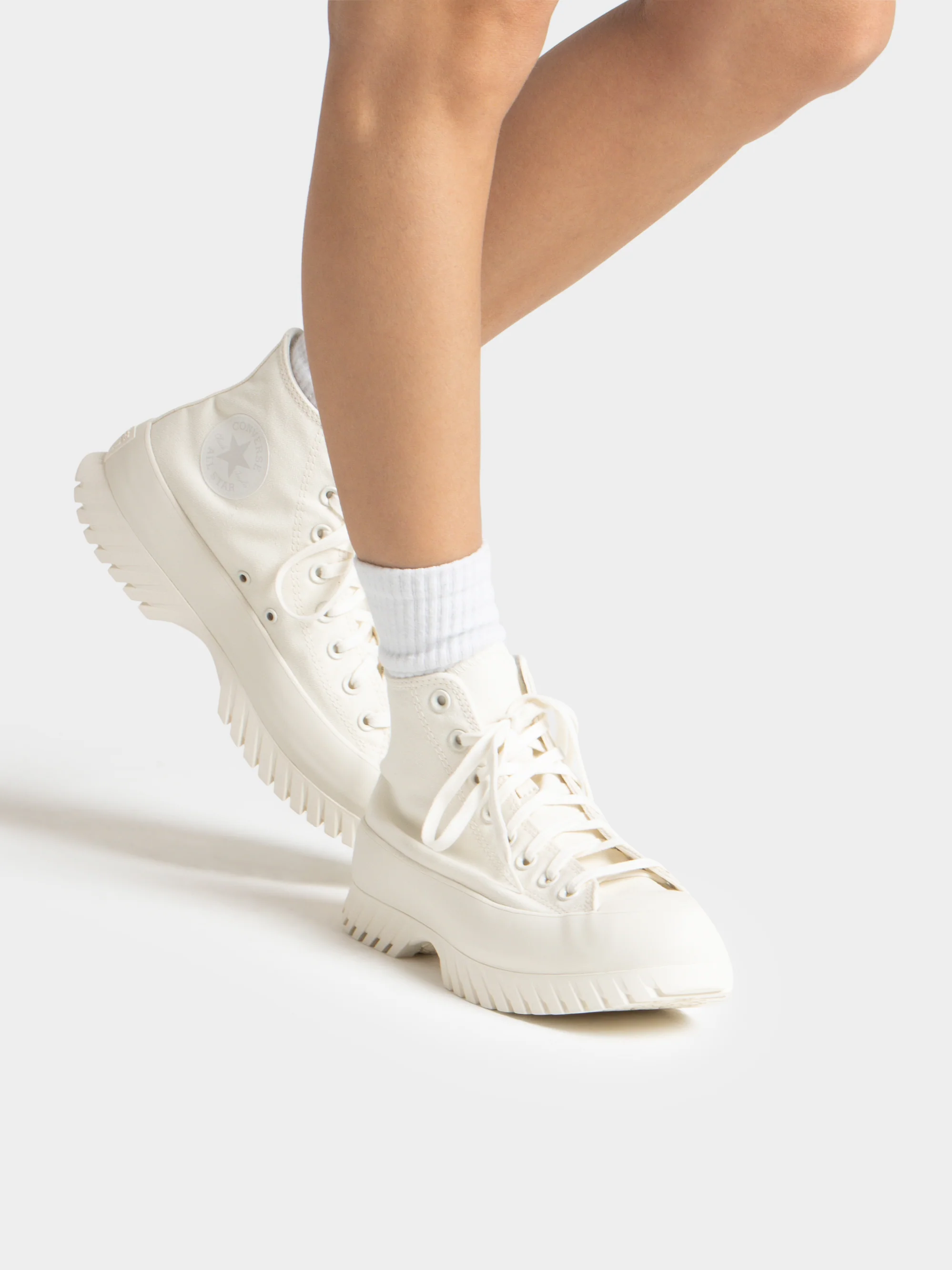 Unisex Chuck Taylor All Star Lugged 2.0 High Top Sneakers - Image 9