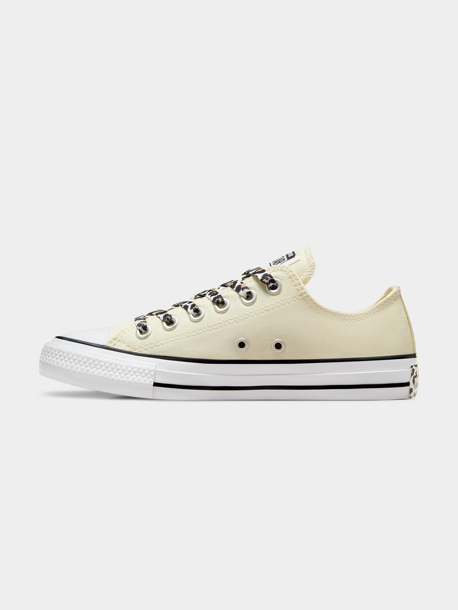 Womens Chuck Taylor All Star Sneakers - Image 6