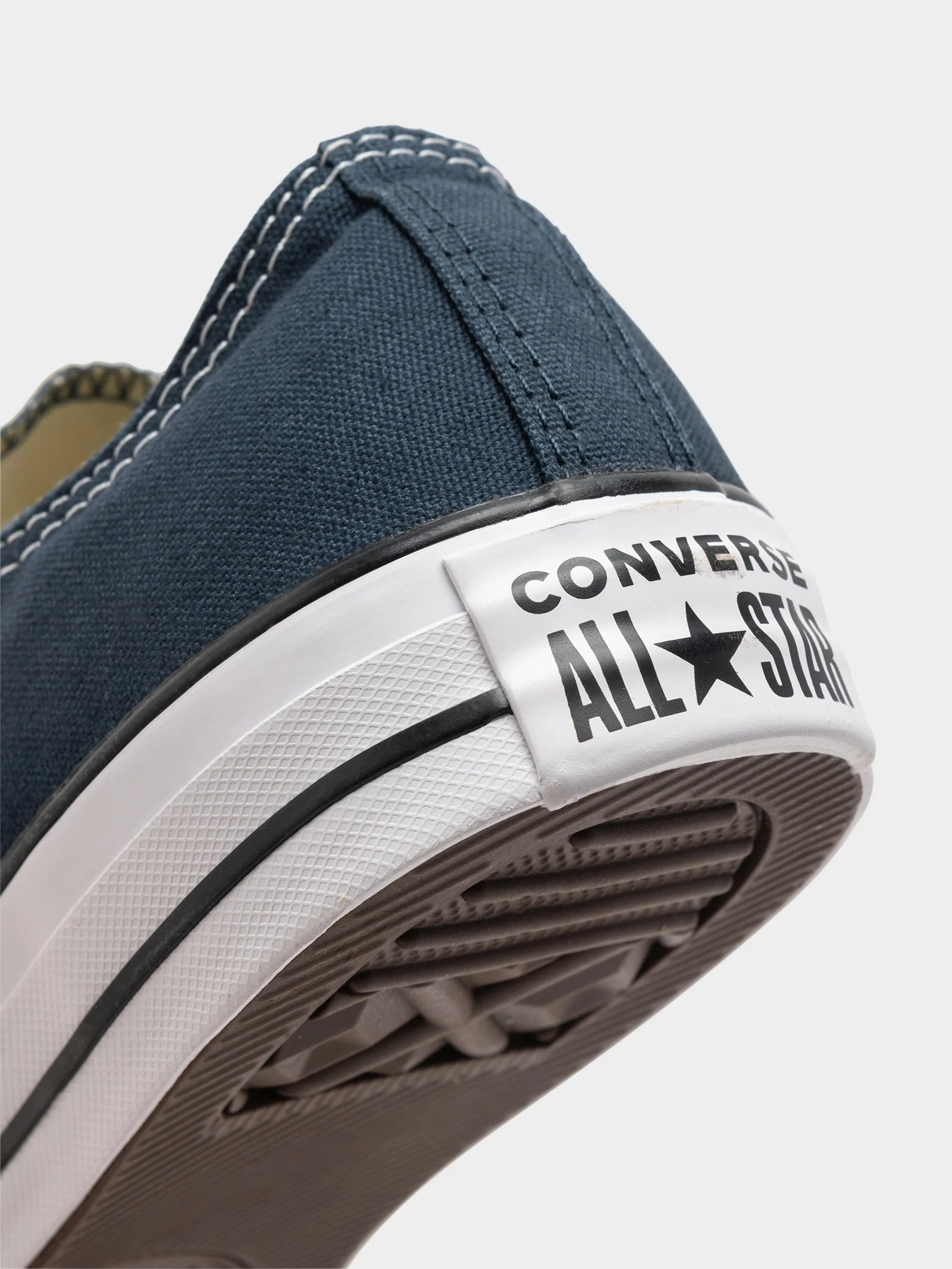 Unisex Converse Chuck Taylor All Star Classic Low Top - Image 4
