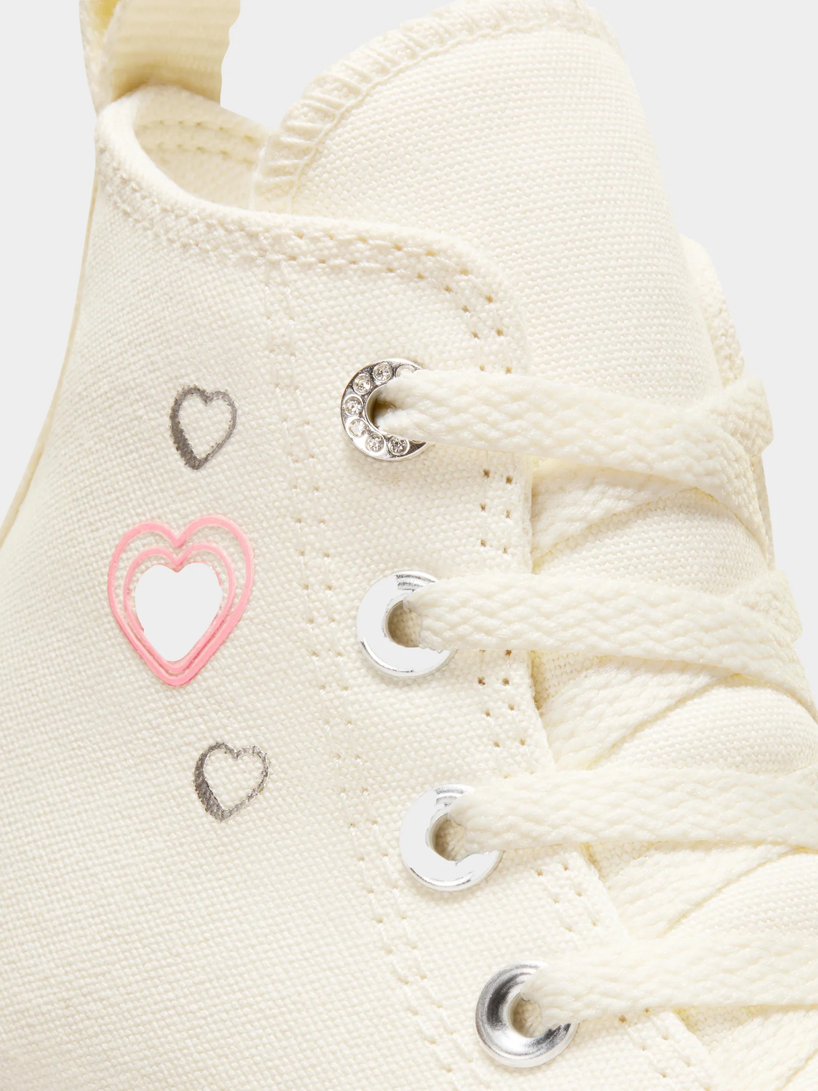 Unisex Converse Run Star Hike Y2K Heart High Top Sneakers - Image 3