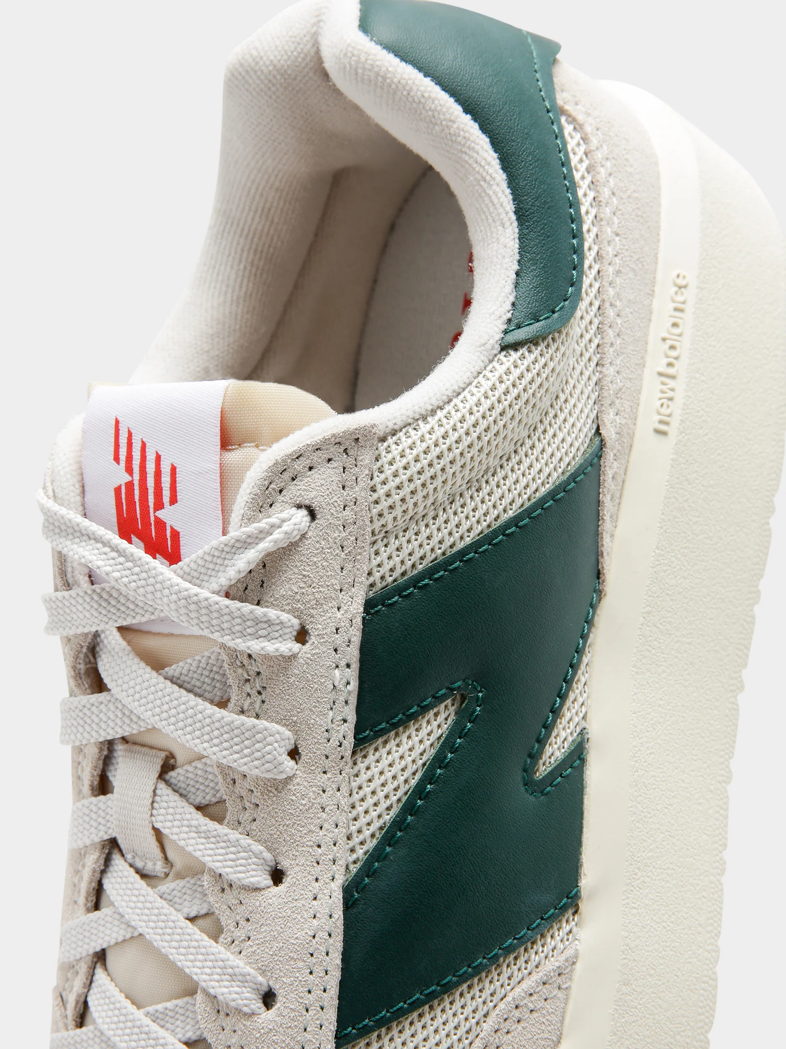 Unisex CT 302 Platform Sneakers - Image 4