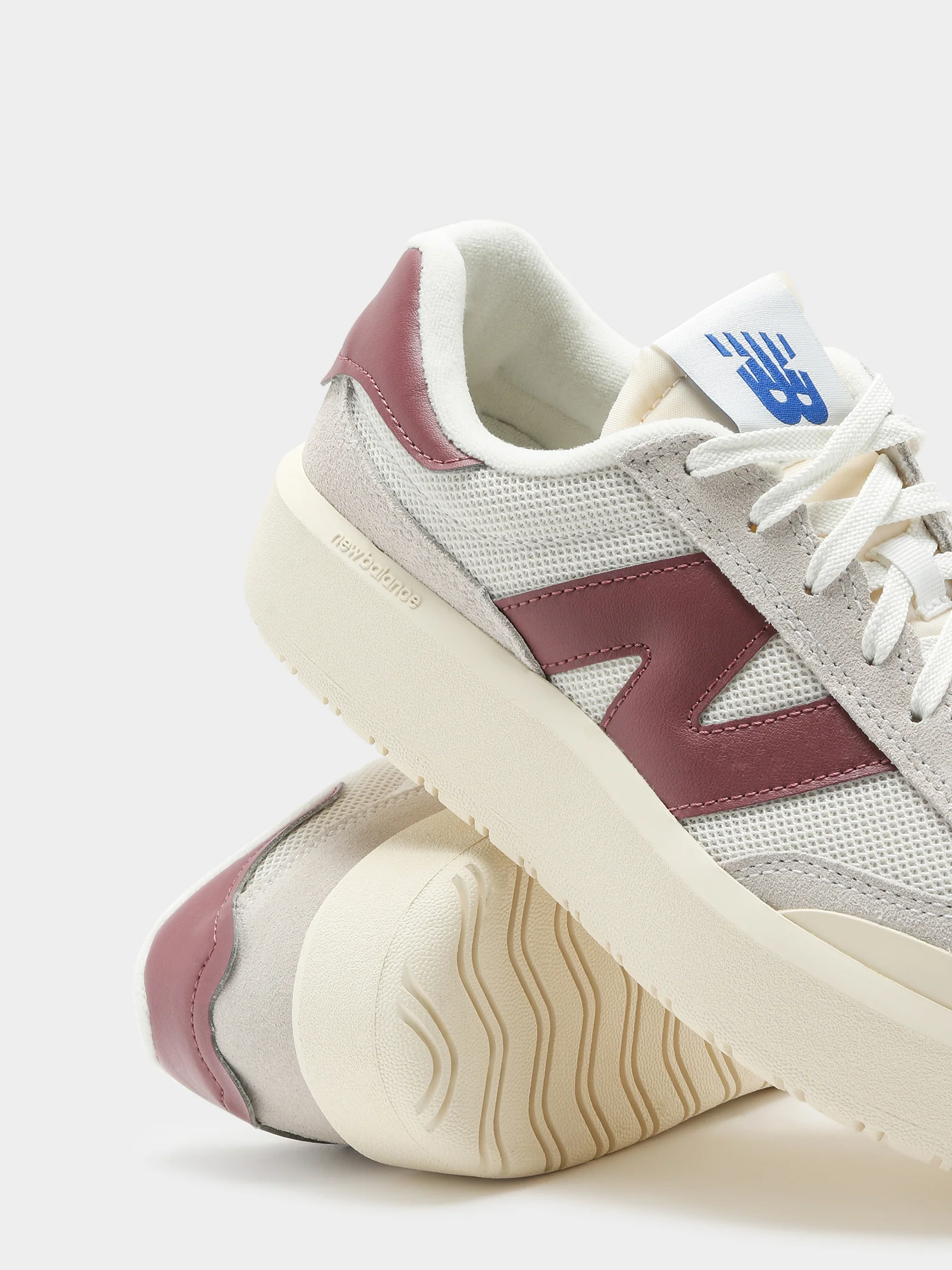 Unisex CT302 Platform Sneakers - Image 5
