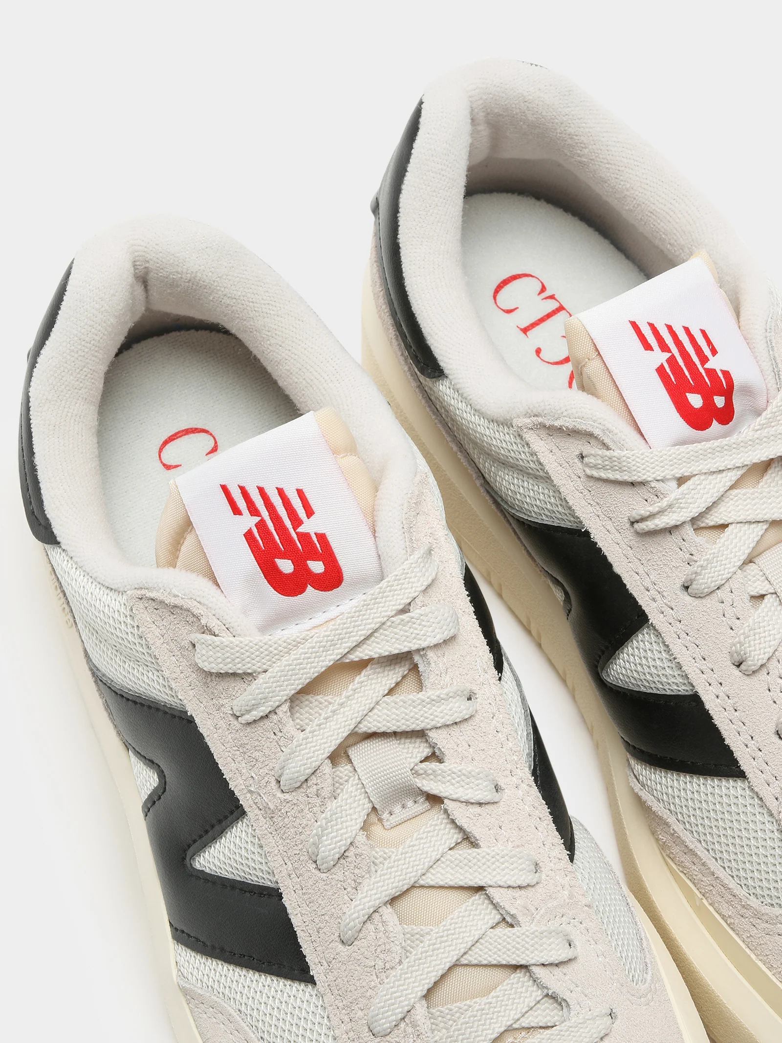 Unisex CT302 Sneakers - Image 3
