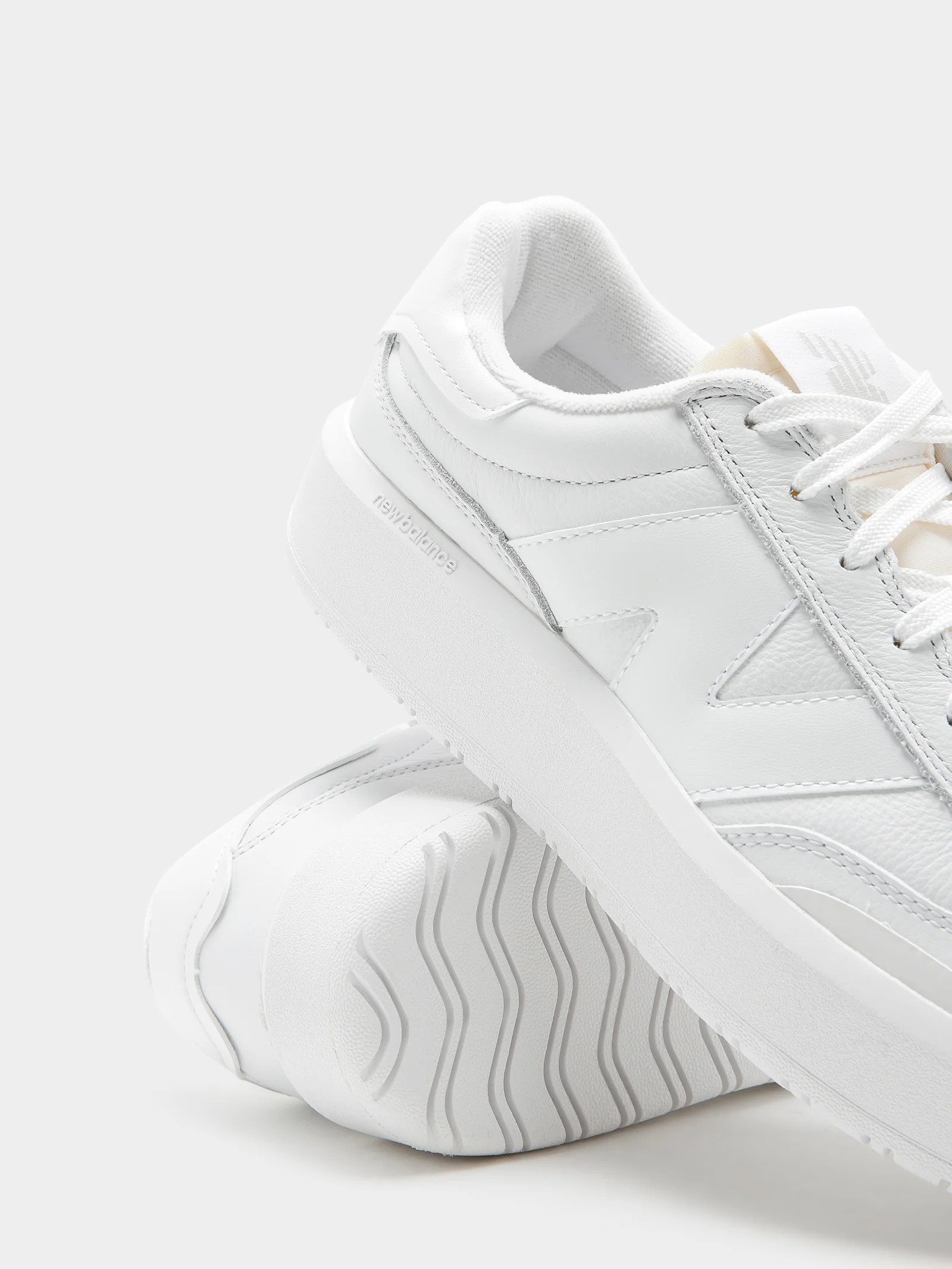 Unisex CT302 Sneakers - Image 4
