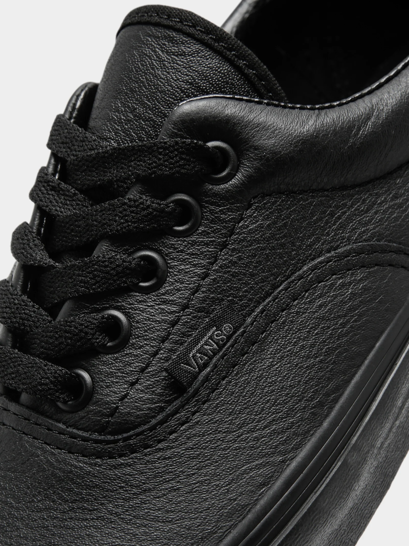 Unisex Era Leather Sneakers - Image 4